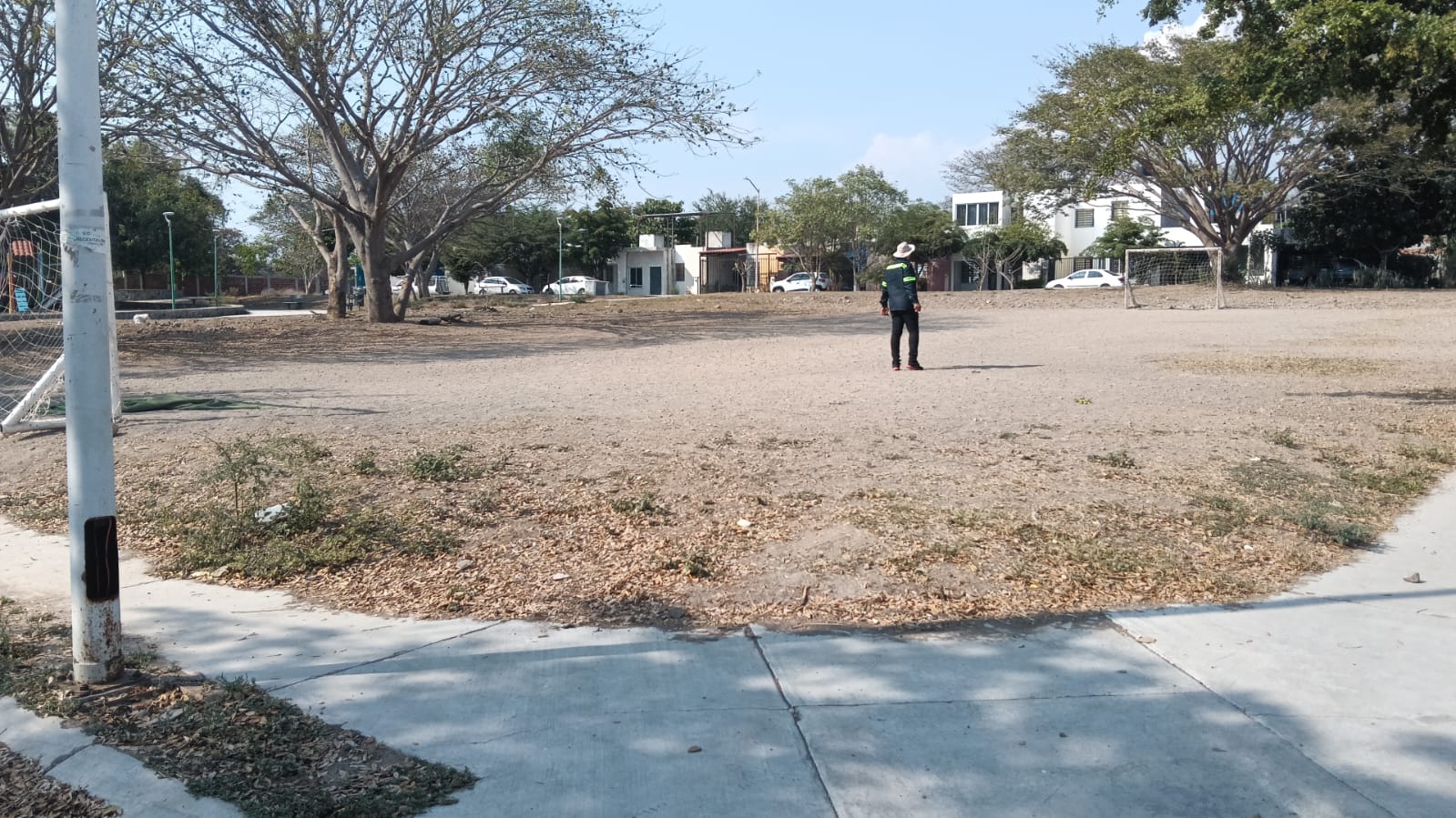 CONSTRUCCIÓN DE CANCHA FÚTBOL 5 EN ANDARES DEL JAZMÍN EN COLIMA