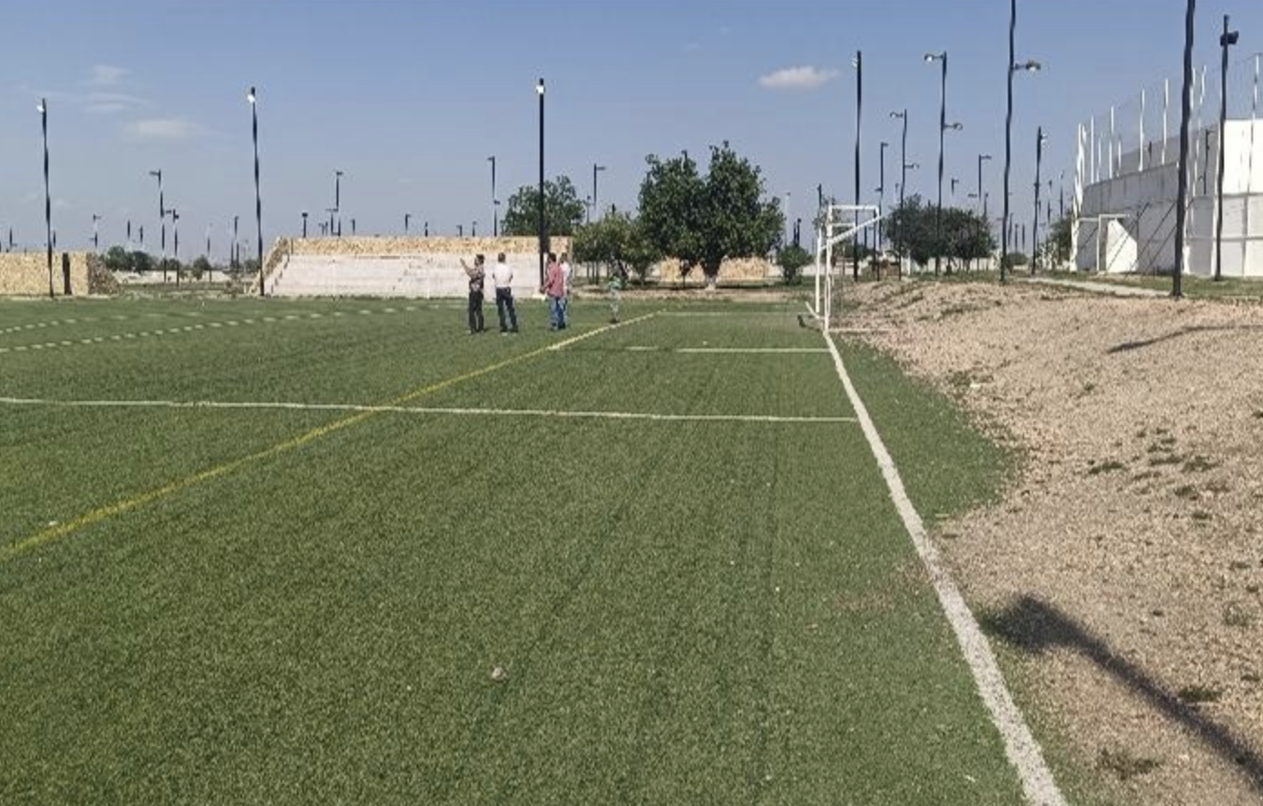 REHABILITACIÓN DE CANCHA FÚTBOL 11 EN POLIDEPORTIVO PALAÚ EN MUZQUIZ