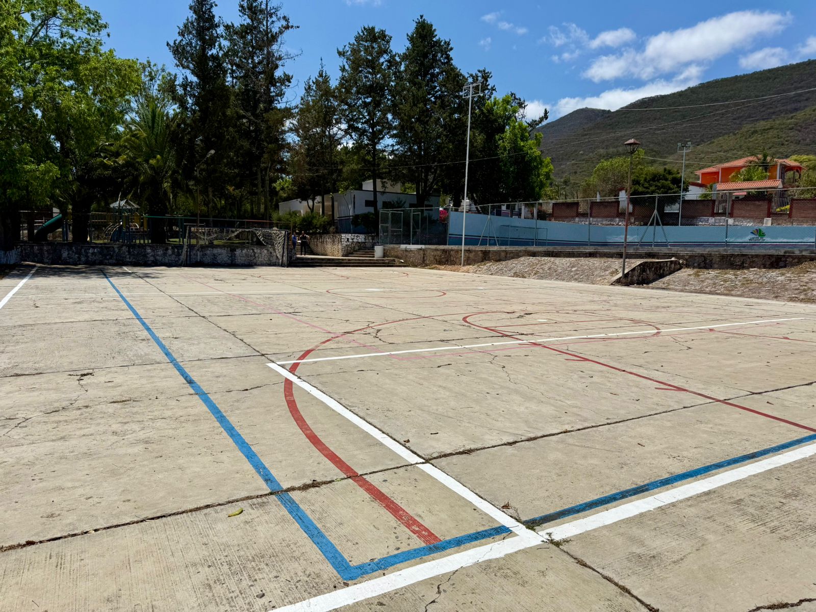 REHABILITACIÓN DE MULTICANCHA EN UNIDAD DEPORTIVA 1 EN LANDA DE MATAMOROS