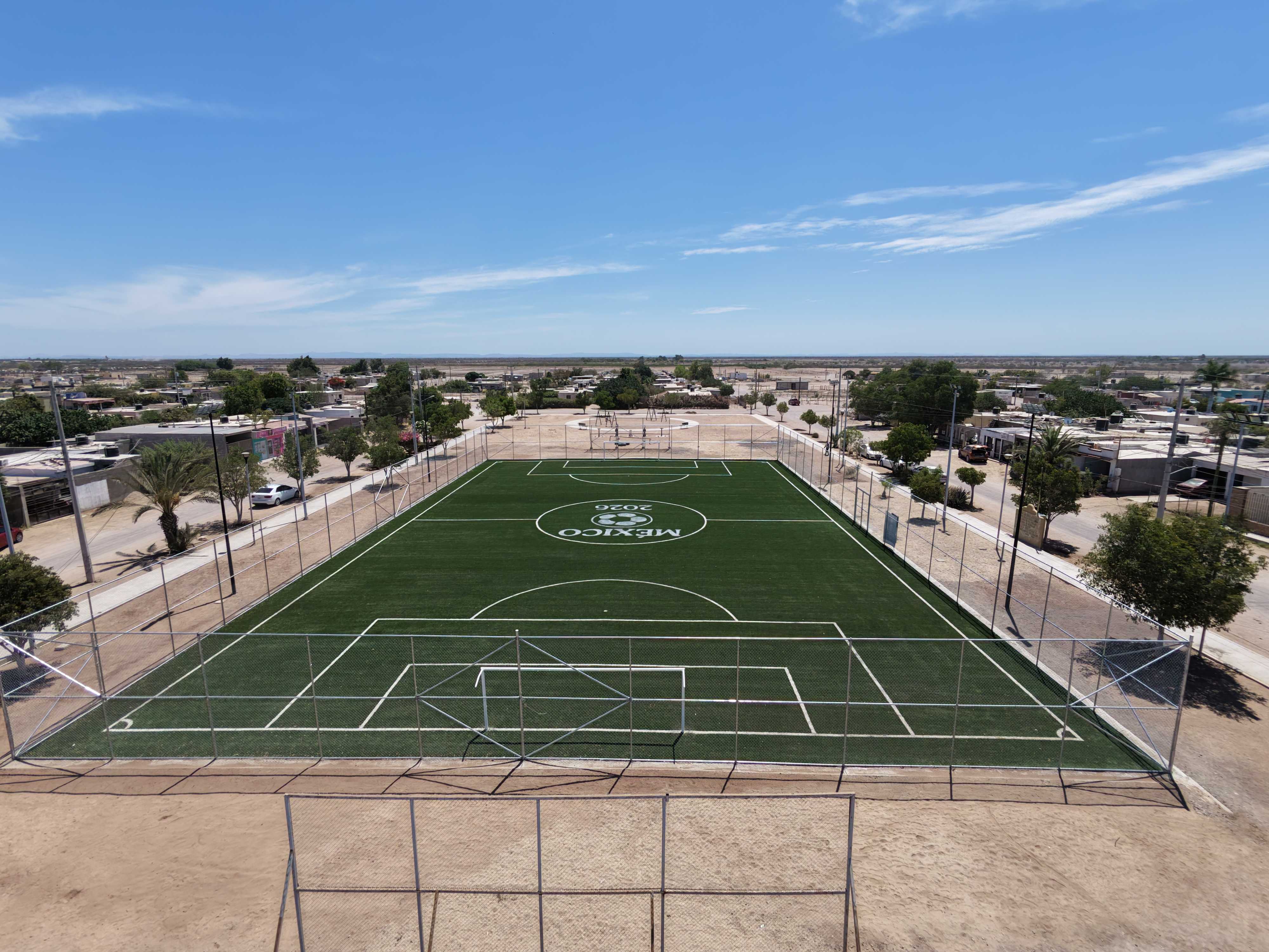 CONSTRUCCION DE CANCHA FÚTBOL 7 EN CAMPO CHATO COVARRUBIAS EN COMONDÚ