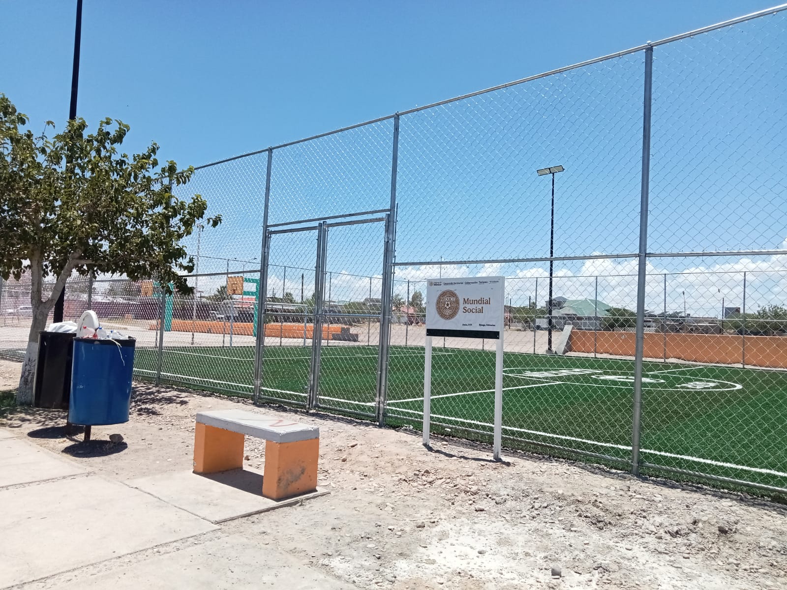 CONSTRUCCIÓN DE CANCHA DE FÚTBOL 5 EN PARQUE EMILIANO ZAPATA EN OJINAGA