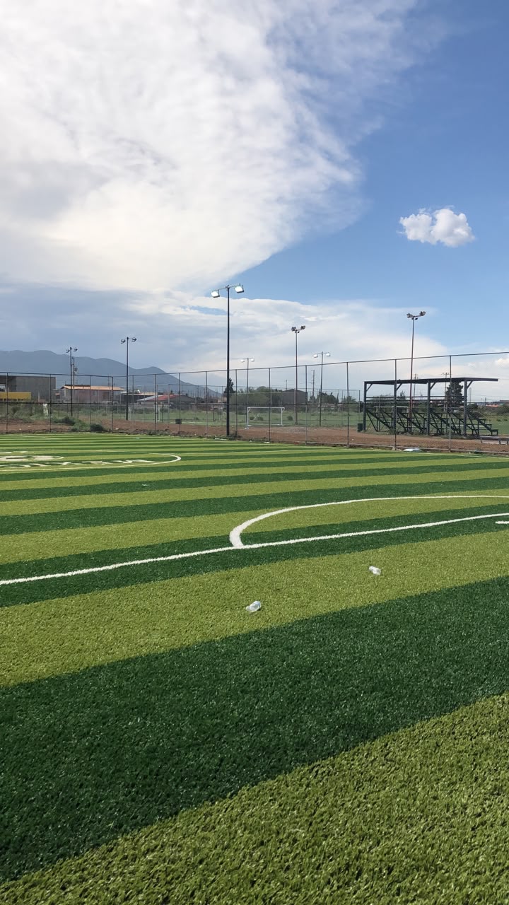 CONSTRUCCIÓN DE CANCHA FÚTBOL 5 EN UNIDAD DEPORTIVA EN CANANEA