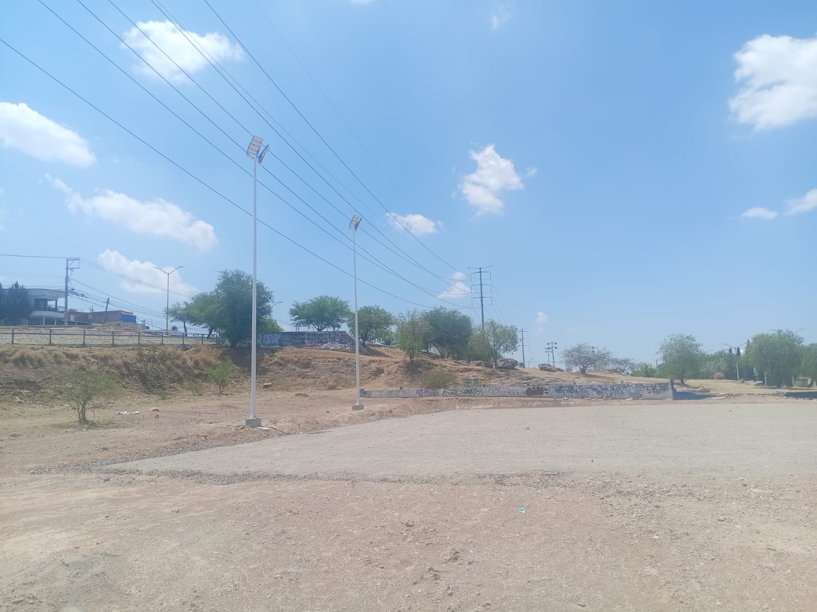 CONSTRUCCIÓN DE CANCHA FÚTBOL 5 MUJERES ILUSTRES EN AGUASCALIENTES