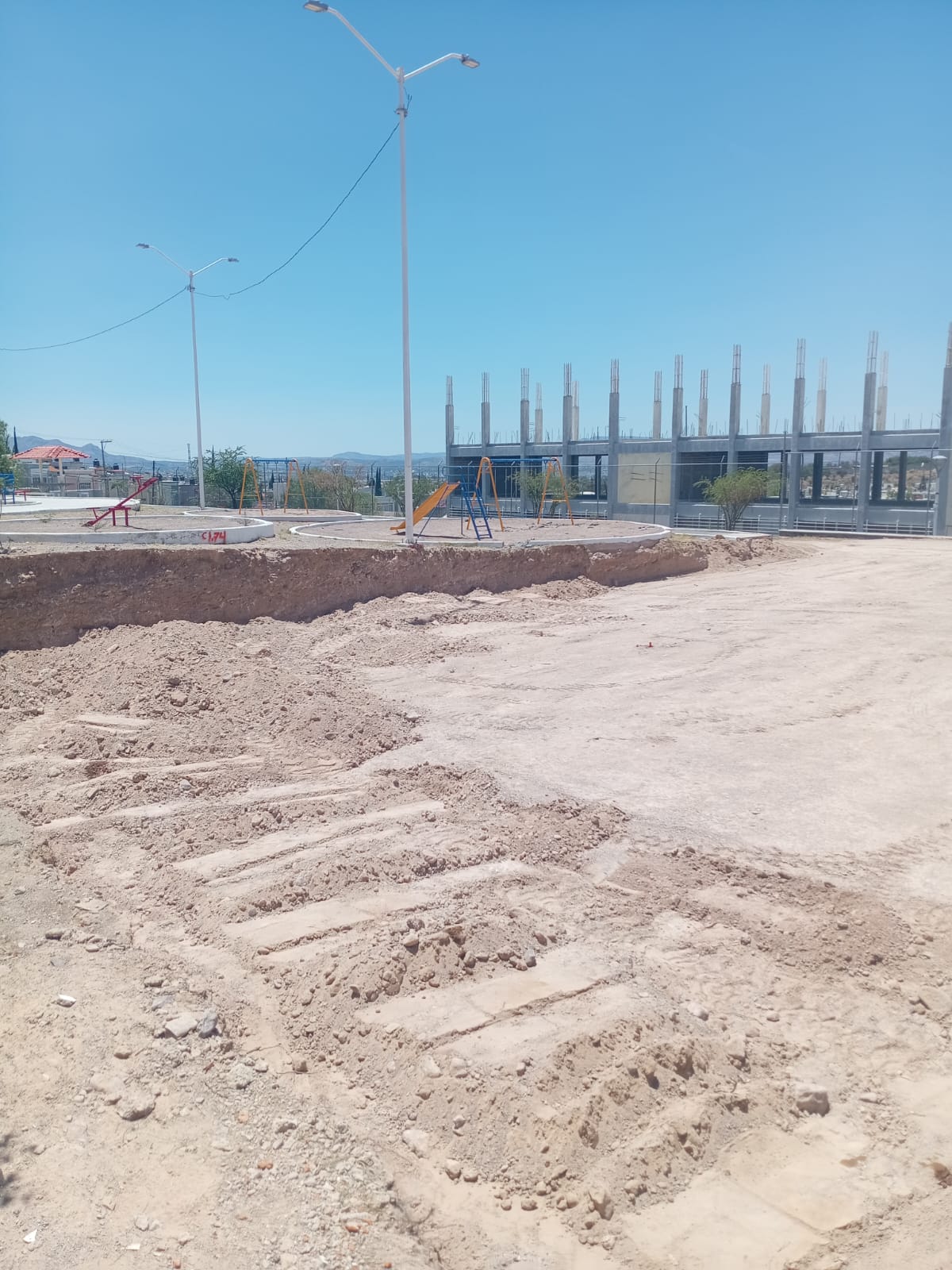 CONSTRUCCIÓN DE CANCHA FÚTBOL 5 NUESTRA SEÑORA DE LA ASUNCIÓN SECCIÓN ENCINO EN AGUASCALIENTES