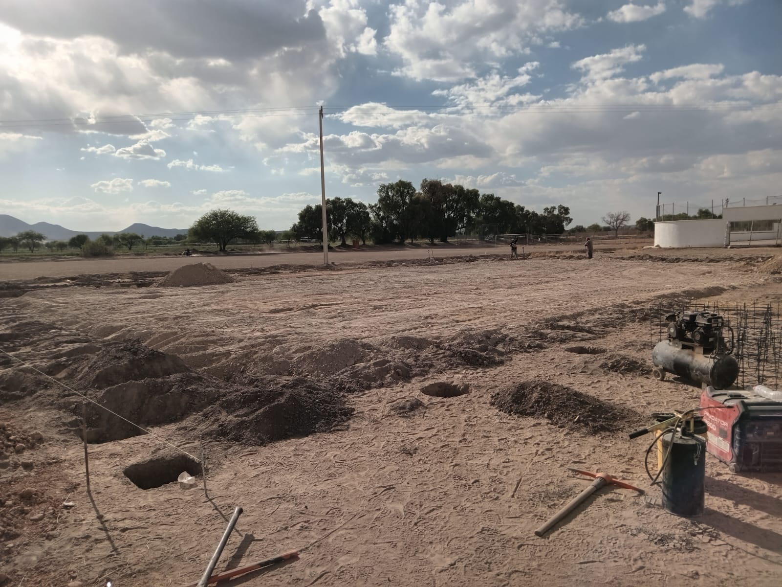 CONSTRUCCIÓN DE CANCHA FÚTBOL 5 GUADALUPE DE ATLAS 2 EN ASIENTOS