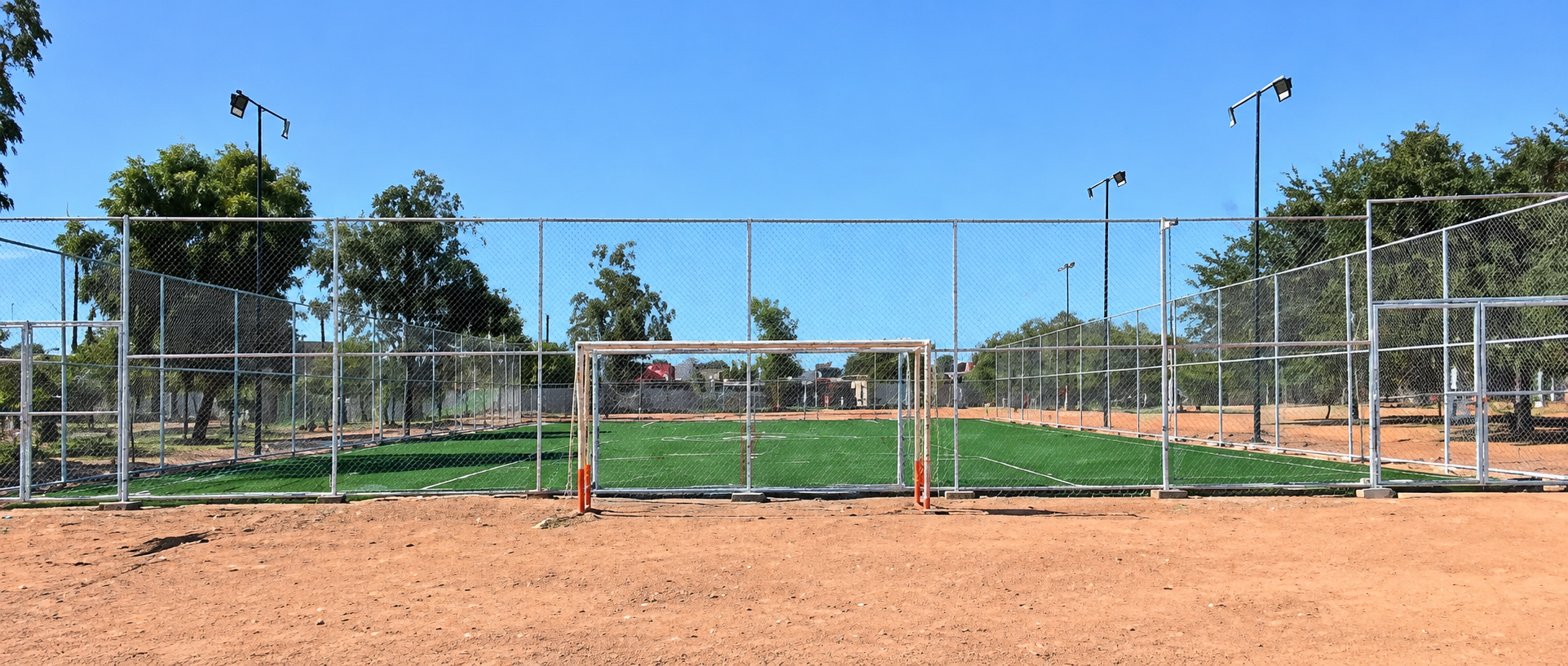 CONSTRUCCIÓN DE CANCHA FÚTBOL 5 EN UNIDAD DEPORTIVA VALLE DORADO EN MEXICALI