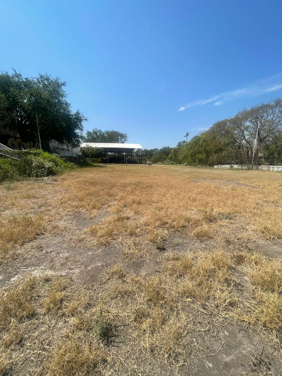 CONSTRUCCIÓN DE CANCHA FÚTBOL 5 EN EL MEZCALITO EN COLIMA