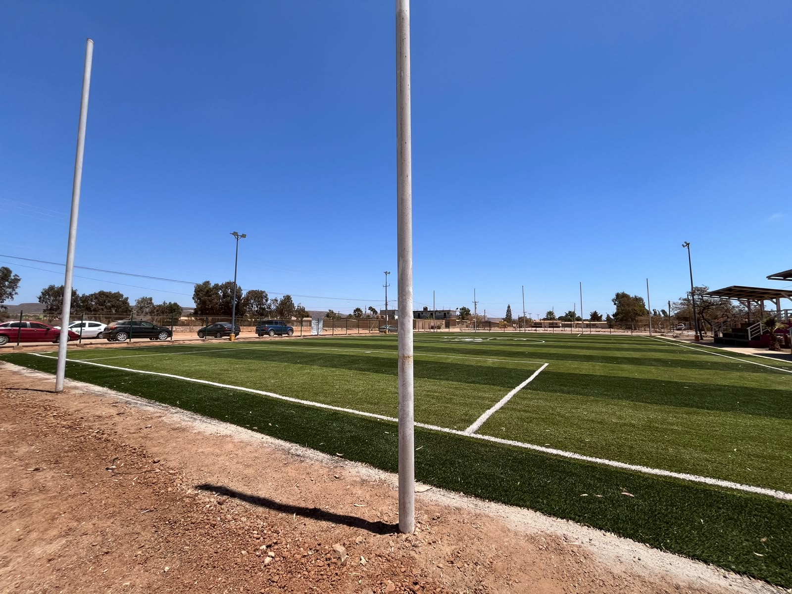 CONSTRUCCIÓN DE CANCHA FÚTBOL 7 EN NUEVA ERA EN SAN QUINTÍN