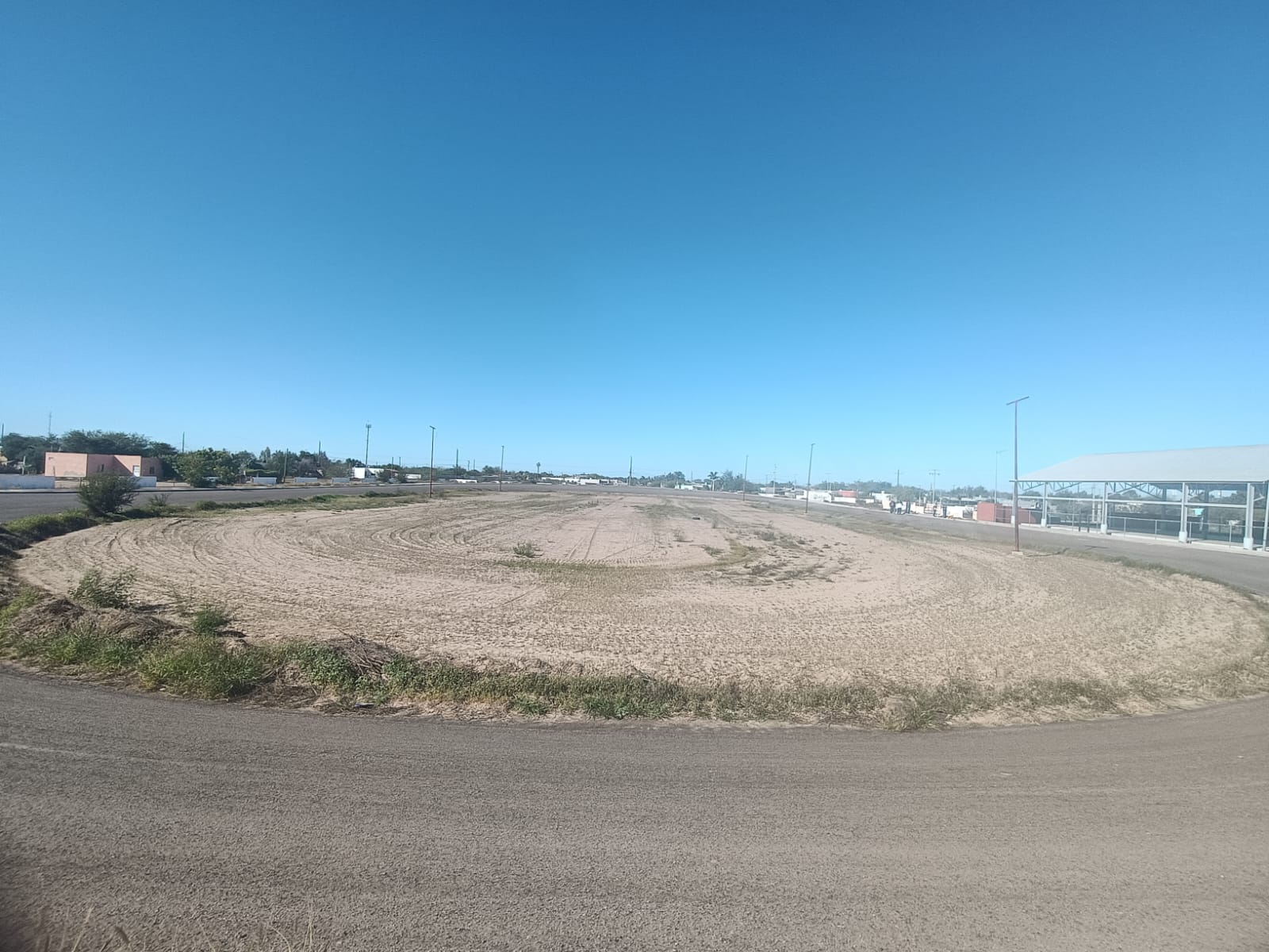 CONSTRUCCIÓN DE CANCHA FÚTBOL 5 EN PIONEROS DEL VALLE EN COMONDÚ