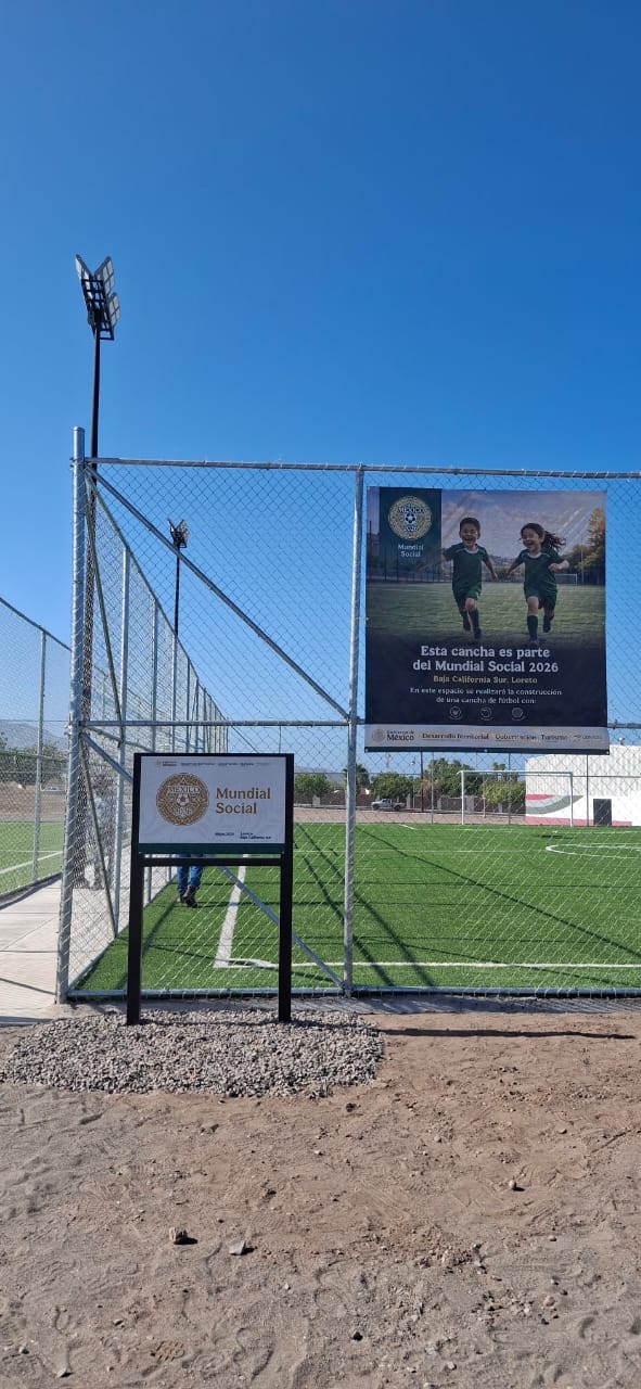 CONSTRUCCIÓN DE CANCHA FÚTBOL 5 EN UNIDAD DEPORTIVA ROGELIO CORTÉS 1 EN LORETO