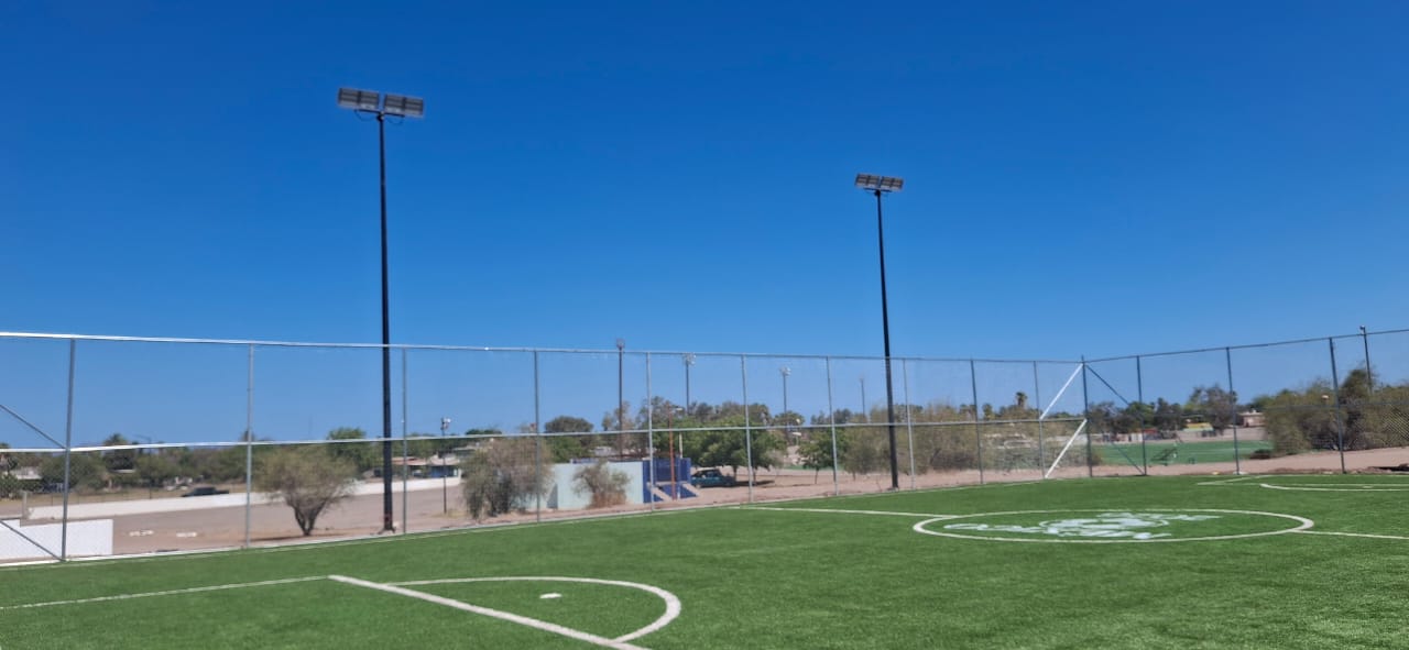 CONSTRUCCIÓN DE CANCHA FÚTBOL 5 EN UNIDAD DEPORTIVA ROGELIO CORTÉS 2 EN LORETO