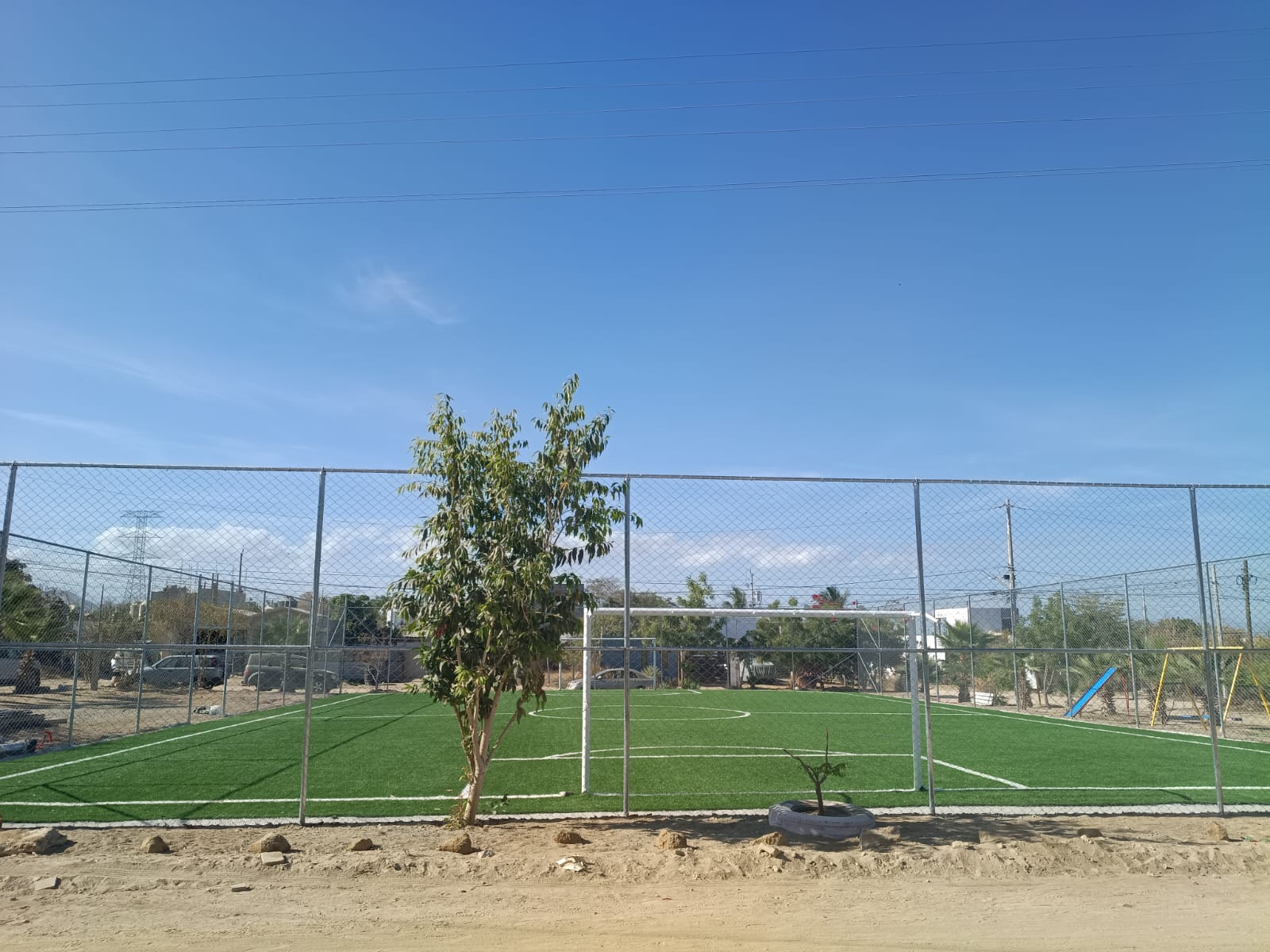 CONSTRUCCIÓN DE CANCHA FÚTBOL 5 EN VISTA HERMOSA PLUS EN LOS CABOS