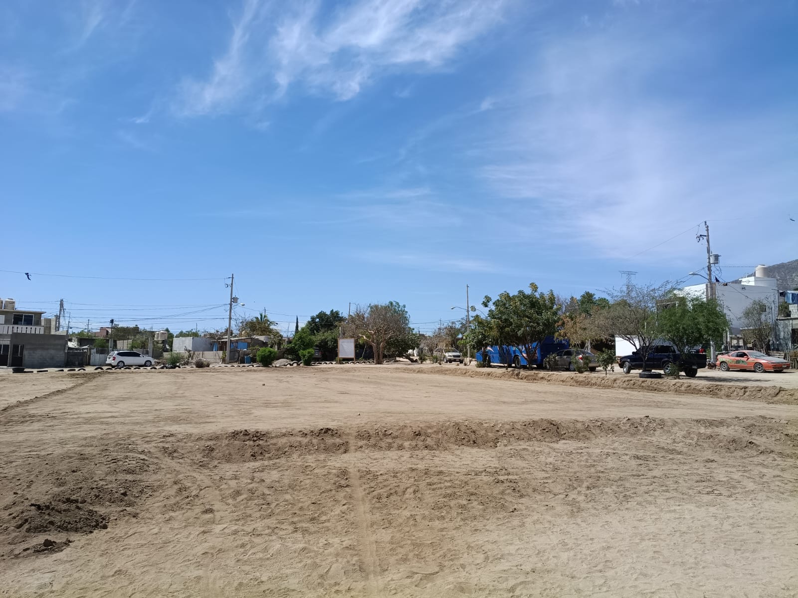 CONSTRUCCIÓN DE CANCHA FÚTBOL 5 EN PARQUE CÁCTUS EN LOS CABOS
