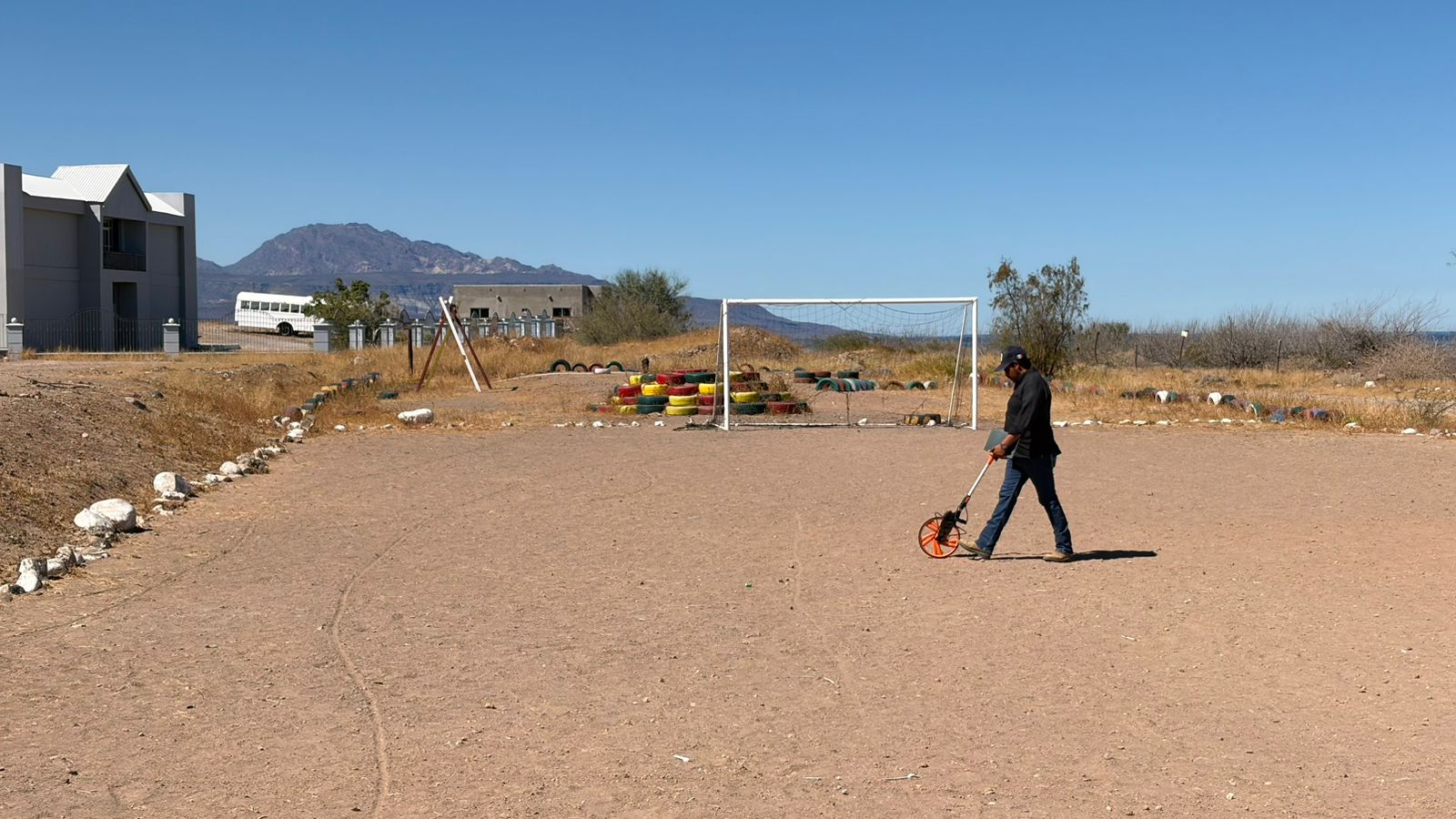 CONSTRUCCIÓN DE CANCHA FÚTBOL 5 EN FRAYLE MULEGÉ EN MULEGÉ