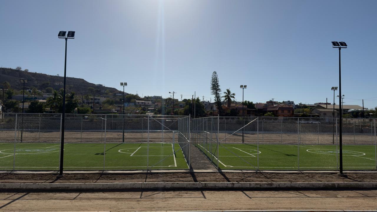 CONSTRUCCIÓN DE CANCHA FÚTBOL 5 EN UNIDAD DEPORTIVA SANTA ROSALÍA 1 EN MULEGÉ