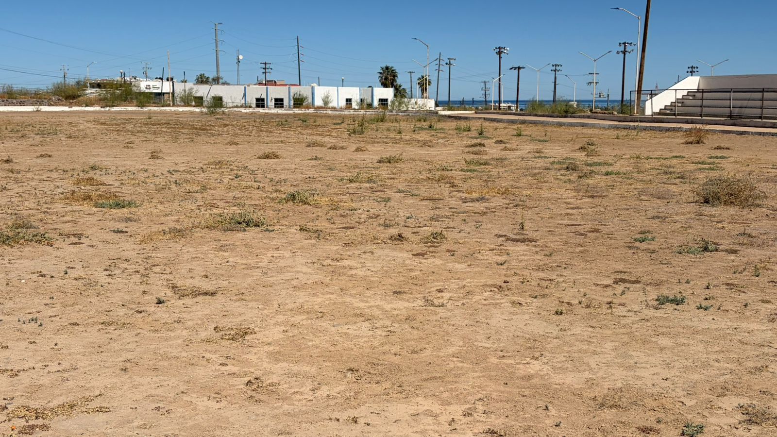 CONSTRUCCIÓN DE CANCHA FÚTBOL 5 EN UNIDAD DEPORTIVA SANTA ROSALÍA 2 EN MULEGÉ