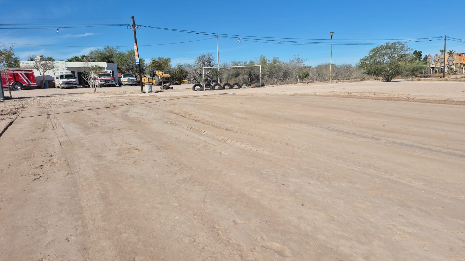 CONSTRUCCIÓN DE CANCHA FÚTBOL 7 EN CENTENARIO
