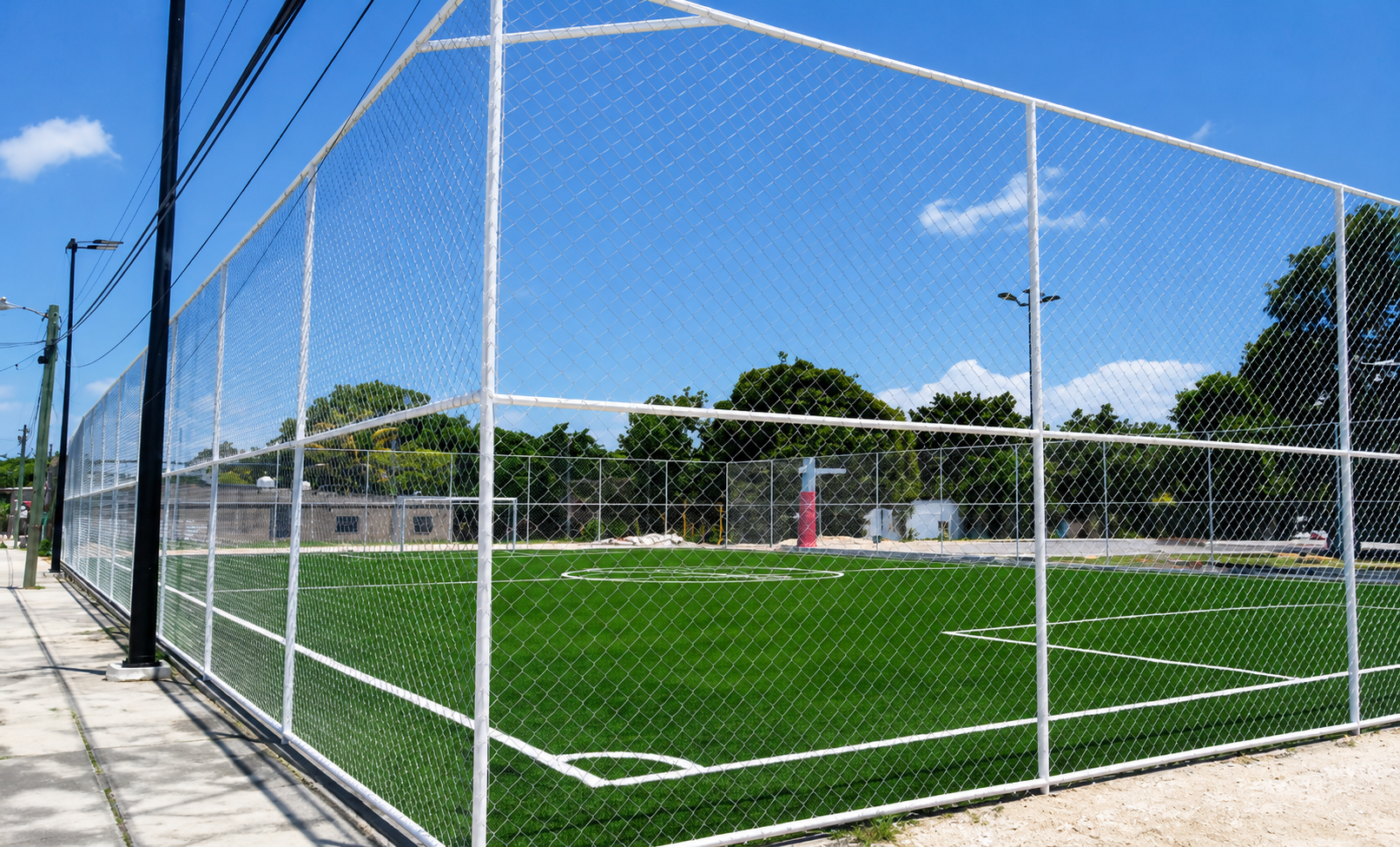 CONSTRUCCIÓN DE CANCHA DE FÚTBOL 5 EN LA CANCHA DEPORTIVA PARQUE DEL POZO MONTE EN CHAMPOTÓN