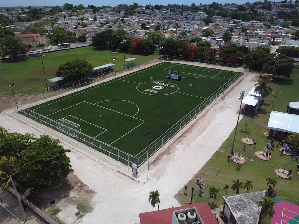 CONSTRUCCIÓN DE CANCHA DE FÚTBOL 11 EN LA CANCHA DE FÚTBOL CARLOS SANSORES PÉREZ EN CAMPECHE