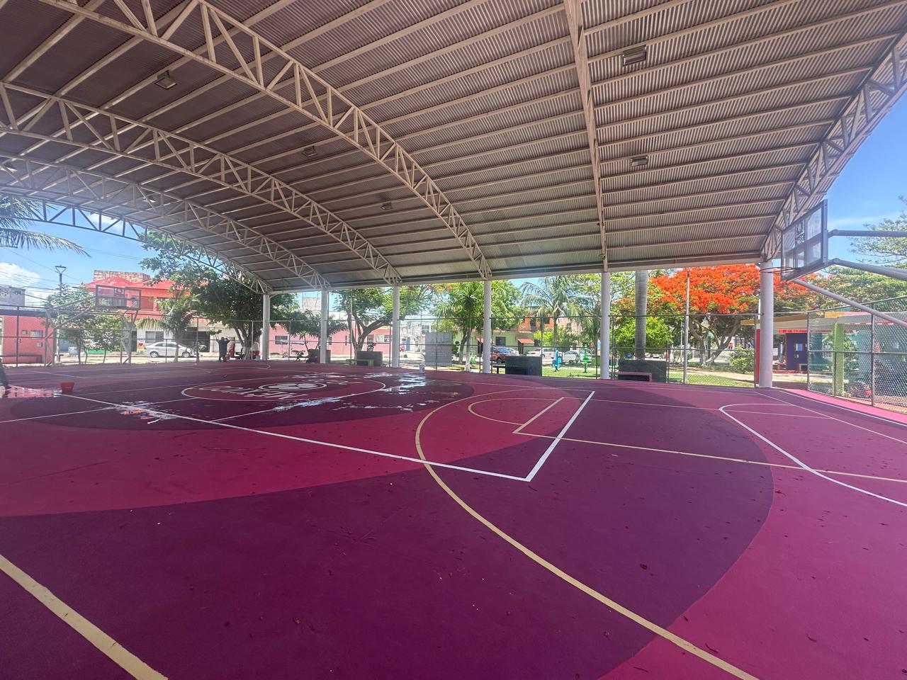 REHABILITACIÓN DE MULTICANCHA TECHADA EN LUIS DONALDO COLOSIO MURRIETA EN CARMEN