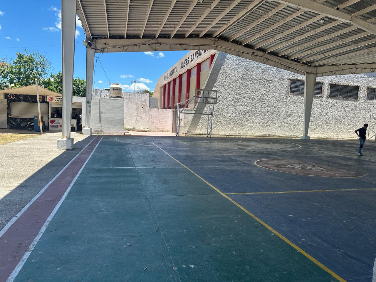 REHABILITACIÓN DE MULTICANCHA EN DEPORTIVO ULISES SANSORES 