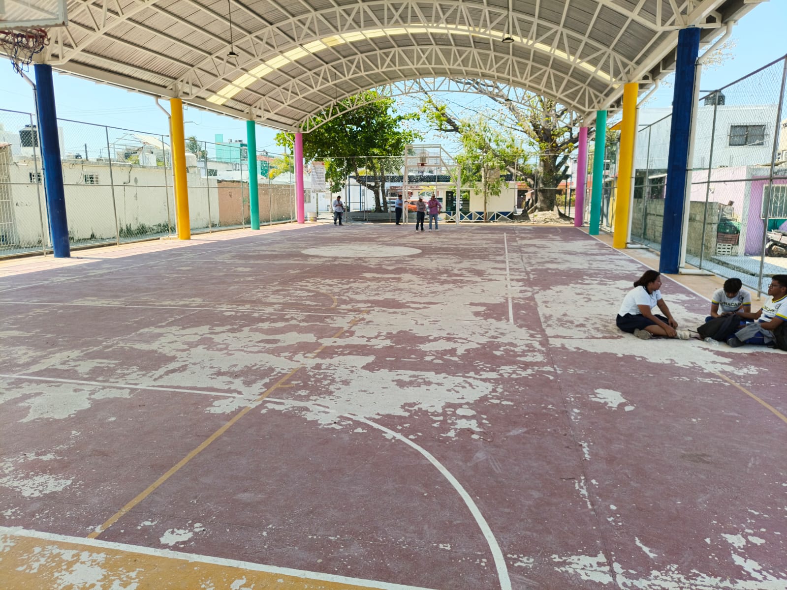 REHABILITACIÓN DE MULTICANCHA TECHADA EN CAMARONEROS EN CARMEN