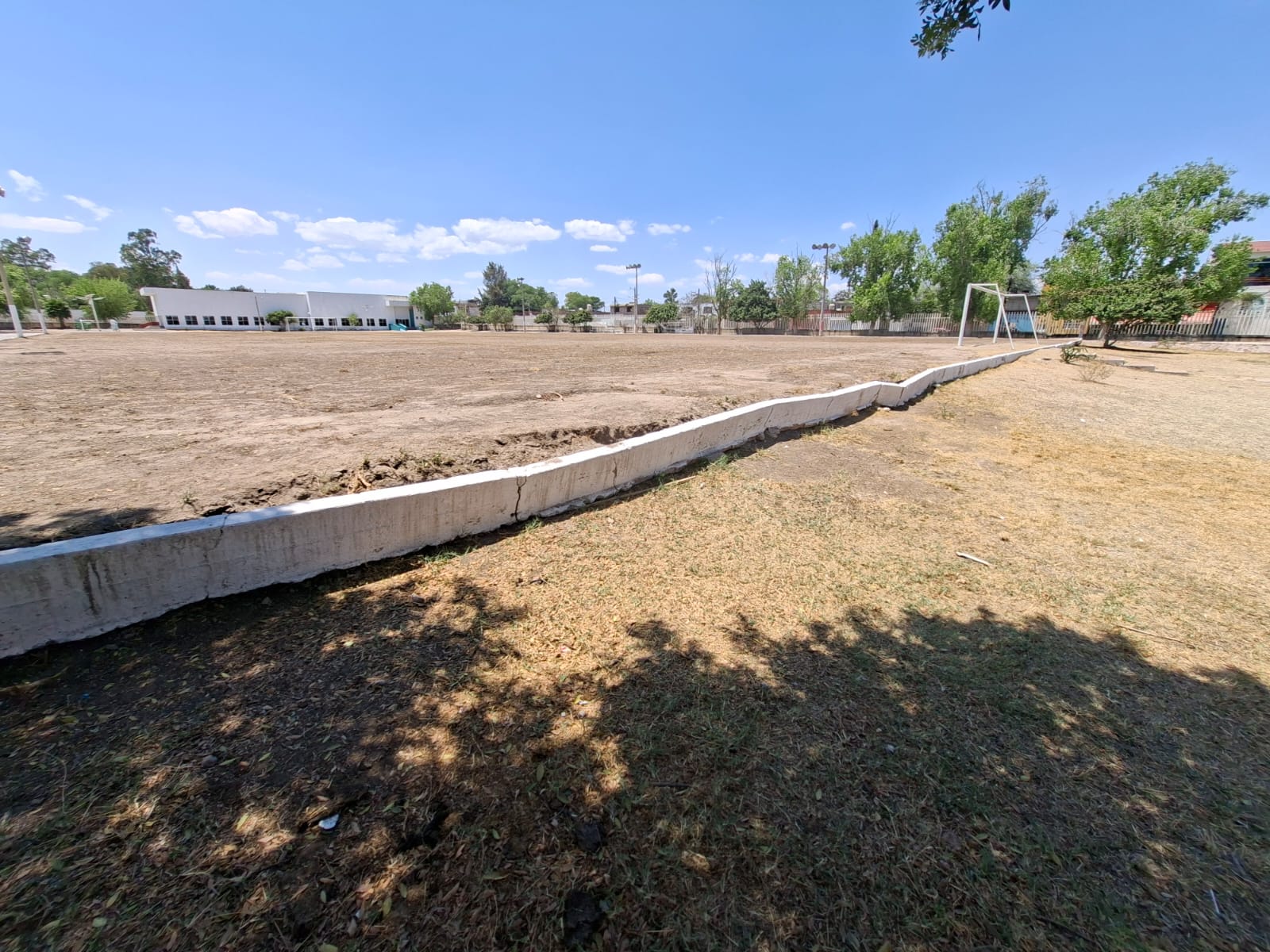 CONSTRUCCIÓN DE CANCHA DE FÚTBOL 11 EN UNIDAD DEPORTIVA SATÉLITE EN SAN LUIS POTOSÍ