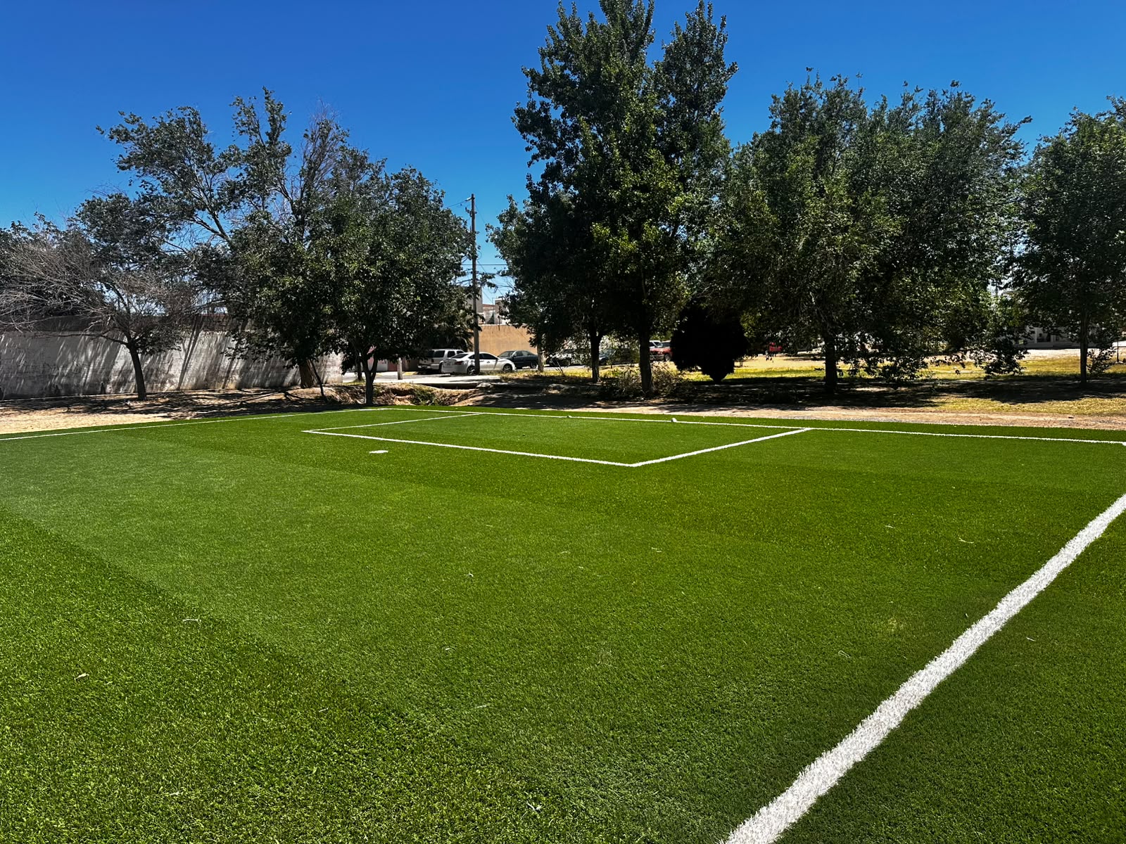 CONSTRUCCIÓN DE CANCHA DE FÚTBOL 5 EN HORIZONTES DEL SUR 1 EN JUÁREZ