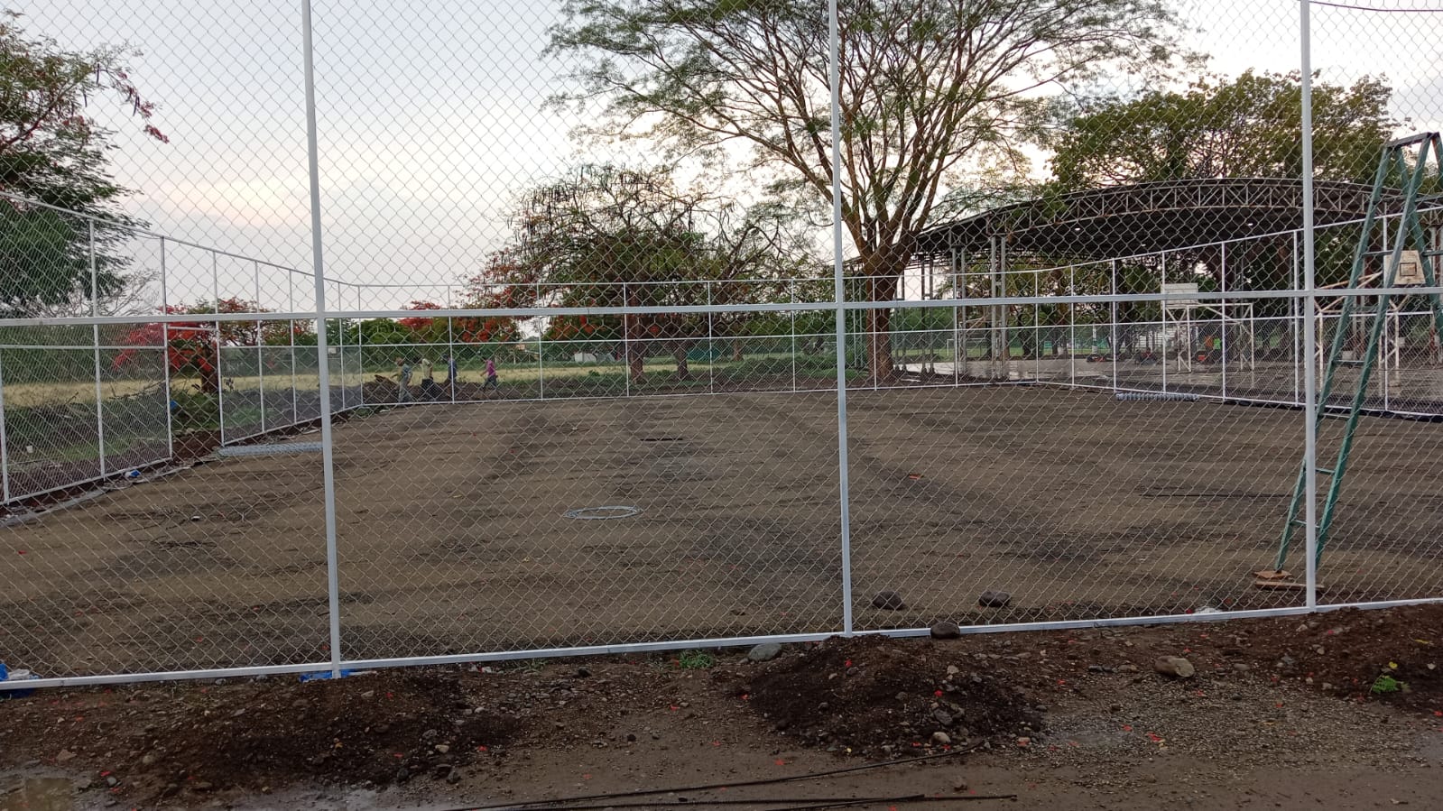 CONSTRUCCIÓN DE CANCHA DE FÚTBOL 5 PONIENTE EN LA UNIDAD DEPORTIVA EN PIJIJIAPAN