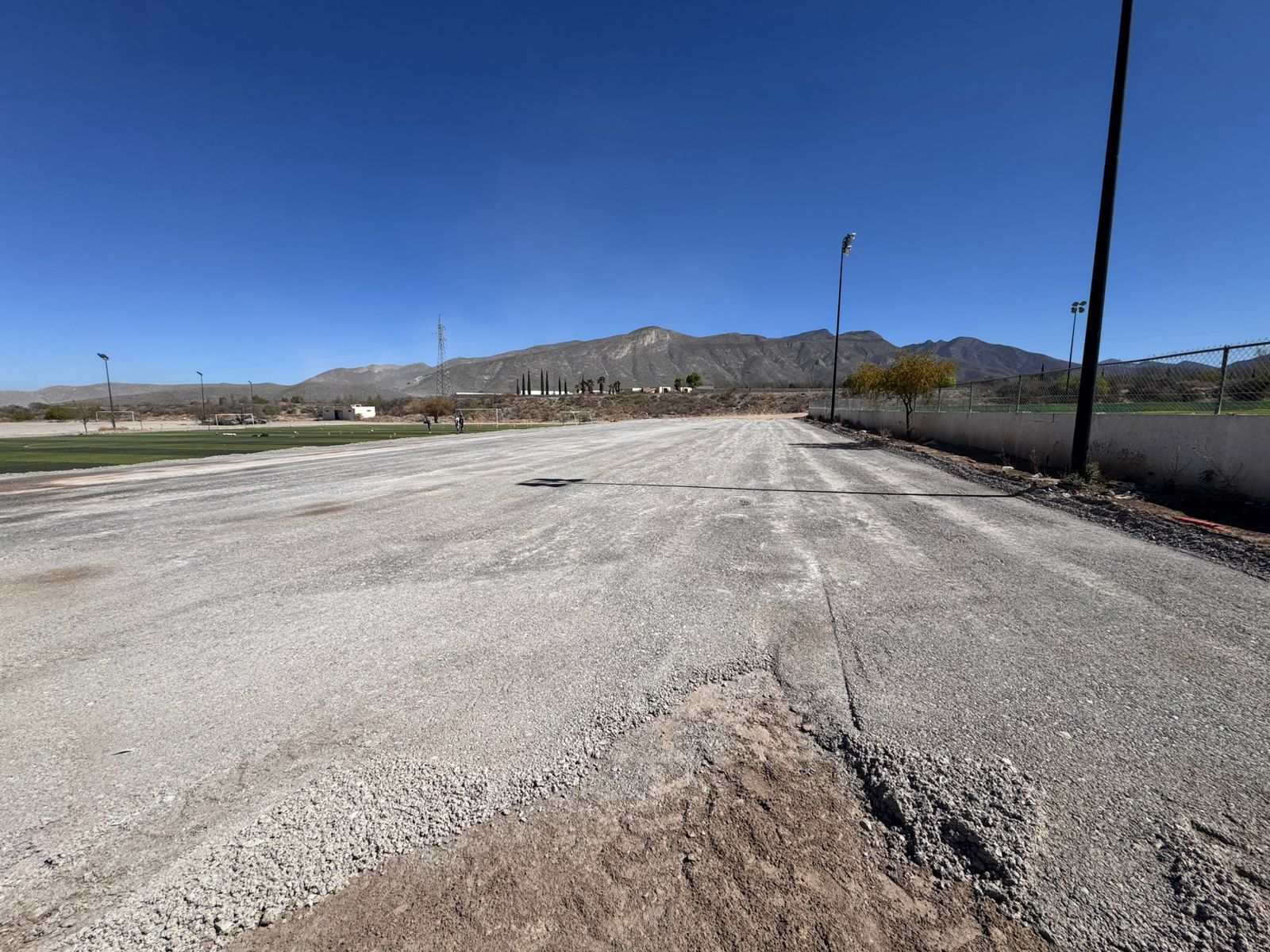 CONSTRUCCIÓN DE CANCHA FÚTBOL 5 EN UNIDAD DEPORTIVA LA PARCELA CANCHA 2 EN ARTEAGA
