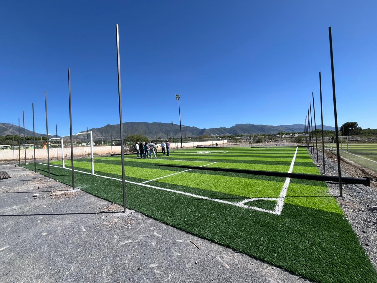 CONSTRUCCIÓN DE CANCHA FÚTBOL 5 EN UNIDAD DEPORTIVA LA PARCELA CANCHA 2 EN ARTEAGA