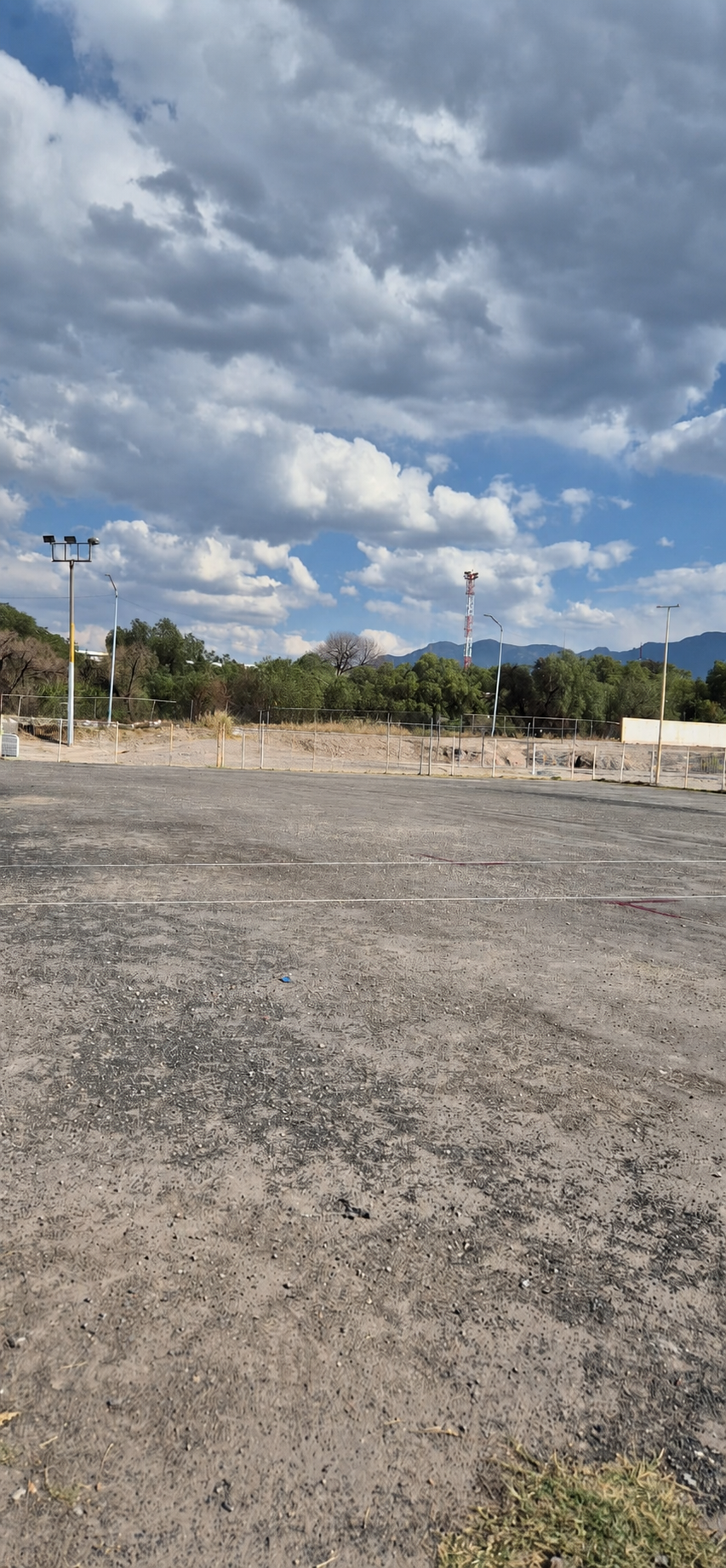 CONSTRUCCIÓN DE CANCHA FÚTBOL 5 EN LA AURORA EN SALTILLO 1