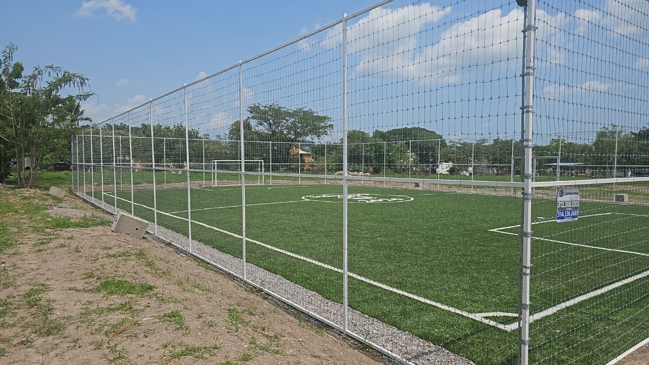 CONSTRUCCIÓN DE CANCHA FÚTBOL 5 EN COLONIA TABACHINÉS VILLA DE ÁLVAREZ COLIMA