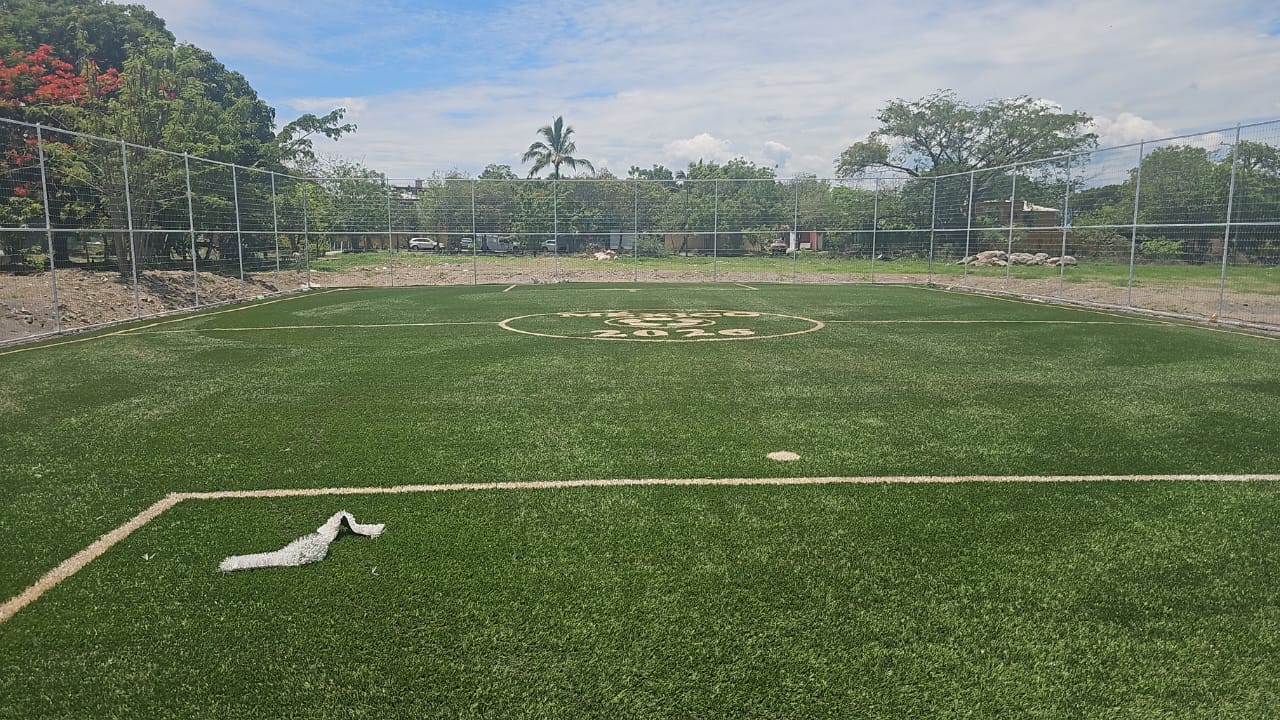 CONSTRUCCIÓN DE CANCHA FÚTBOL 5 EN COLONIA TABACHINÉS VILLA DE ÁLVAREZ COLIMA