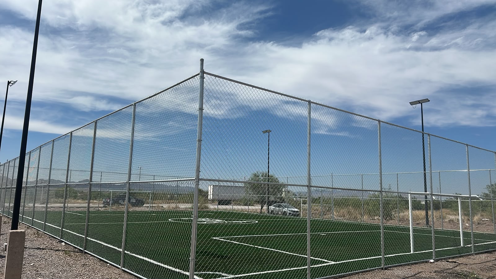 CONSTRUCCIÓN DE CANCHA DE FÚTBOL 5 EN PARQUE INDUSTRIAL AEROPUERTO INTERMEX EN CHIHUAHUA