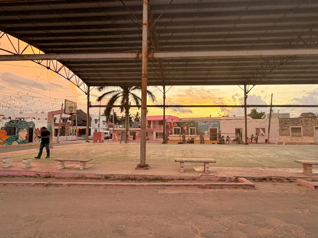 REHABILITACIÓN DE MULTICANCHA EN RÍO LAGARTOS YUCATÁN