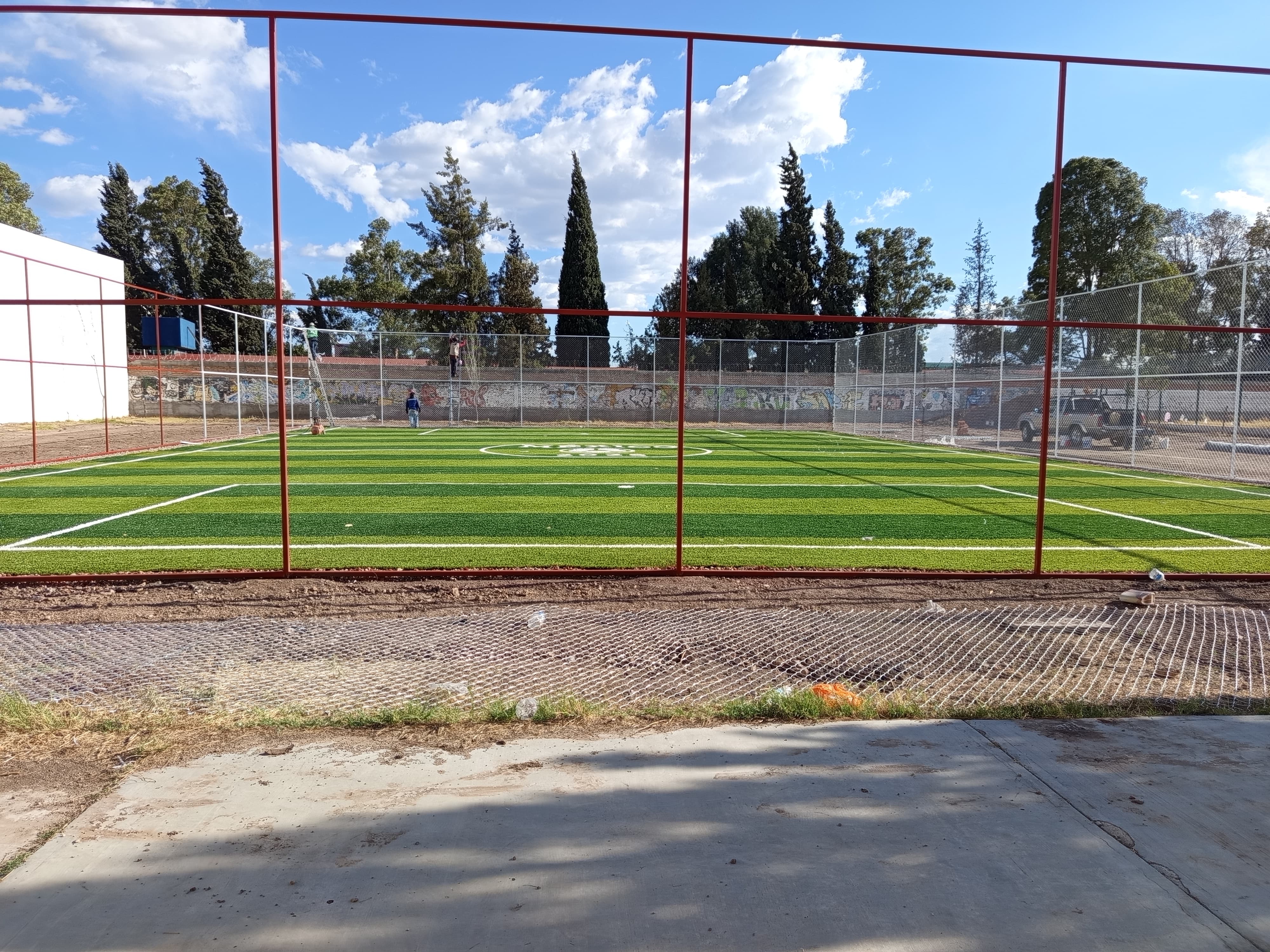 CONSTRUCCIÓN DE CANCHA DE FÚTBOL 5 EN PALACIO DE LOS COMBATES EN DURANGO