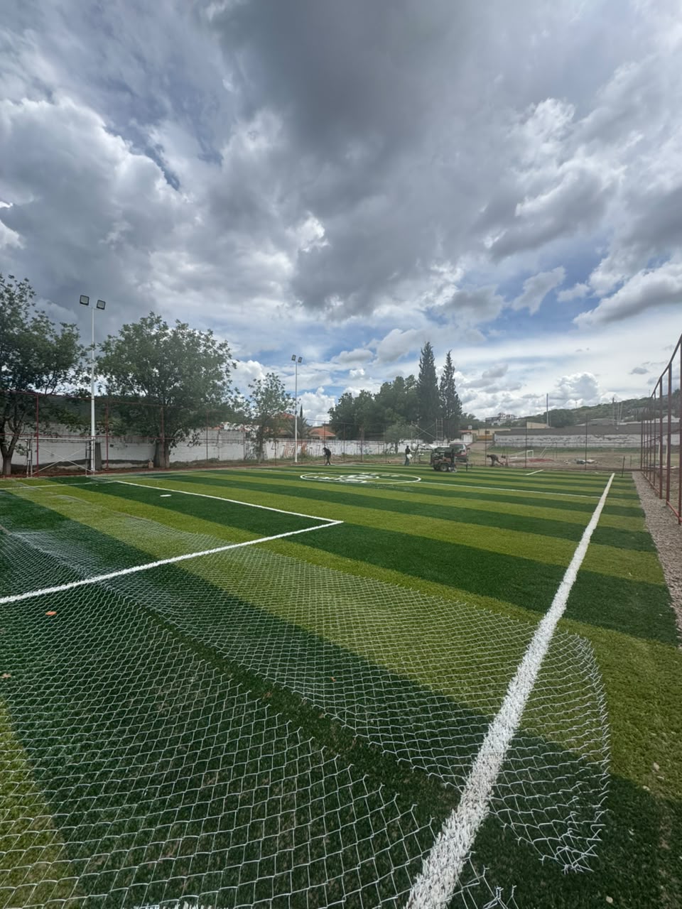 CONSTRUCCIÓN DE CANCHA DE FÚTBOL 5 EN DEPORTIVA ALAMEDA EN EL ORO