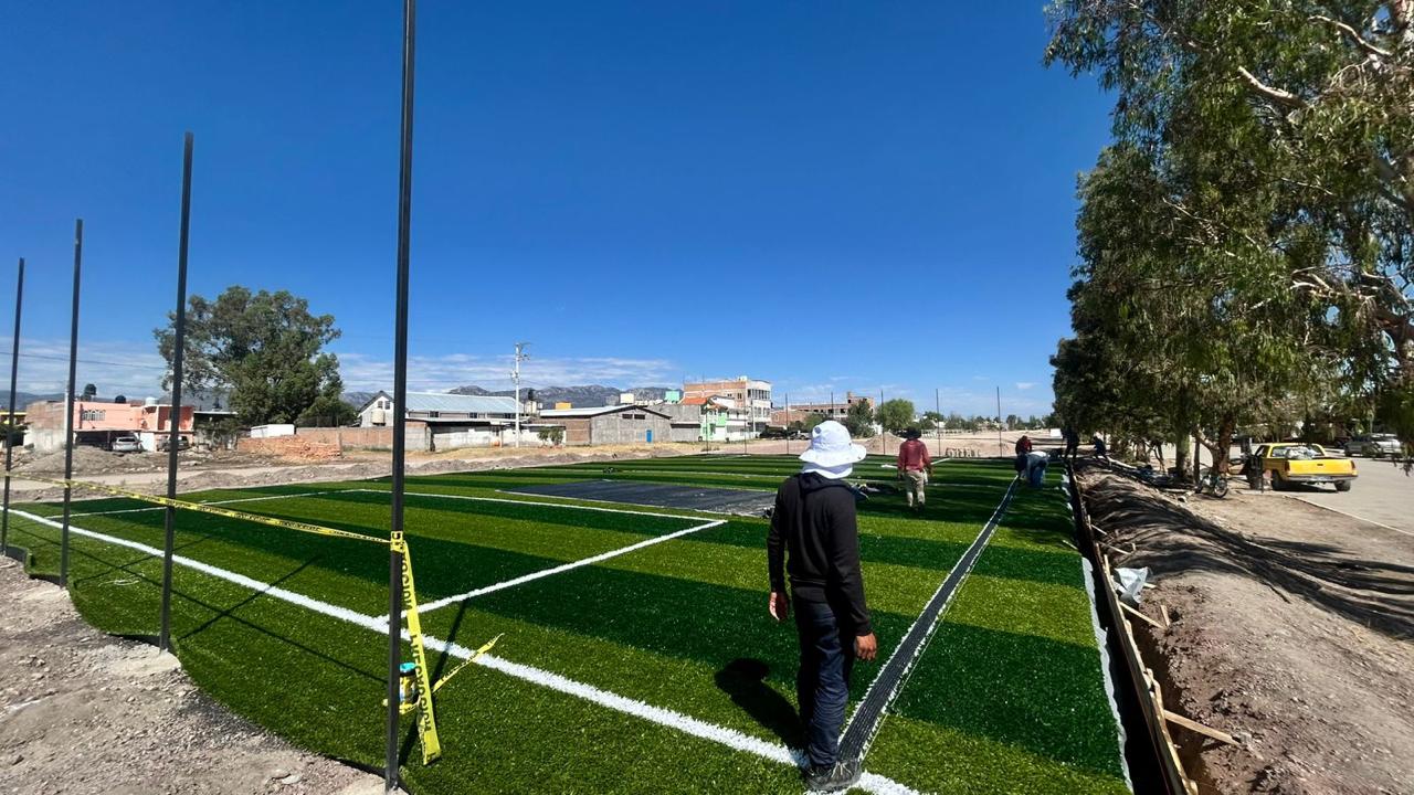 CONSTRUCCIÓN DE CANCHA DE FÚTBOL 5 EN CORREDOR LINEAL NUEVO IDEAL 