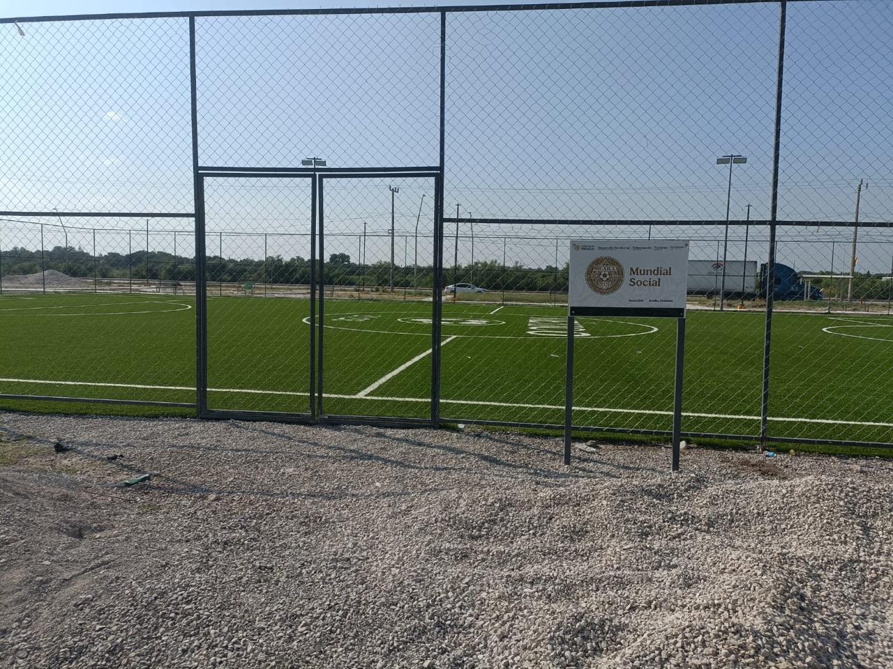 CONSTRUCCIÓN DE CANCHA FÚTBOL 7 EN ACUÑA
