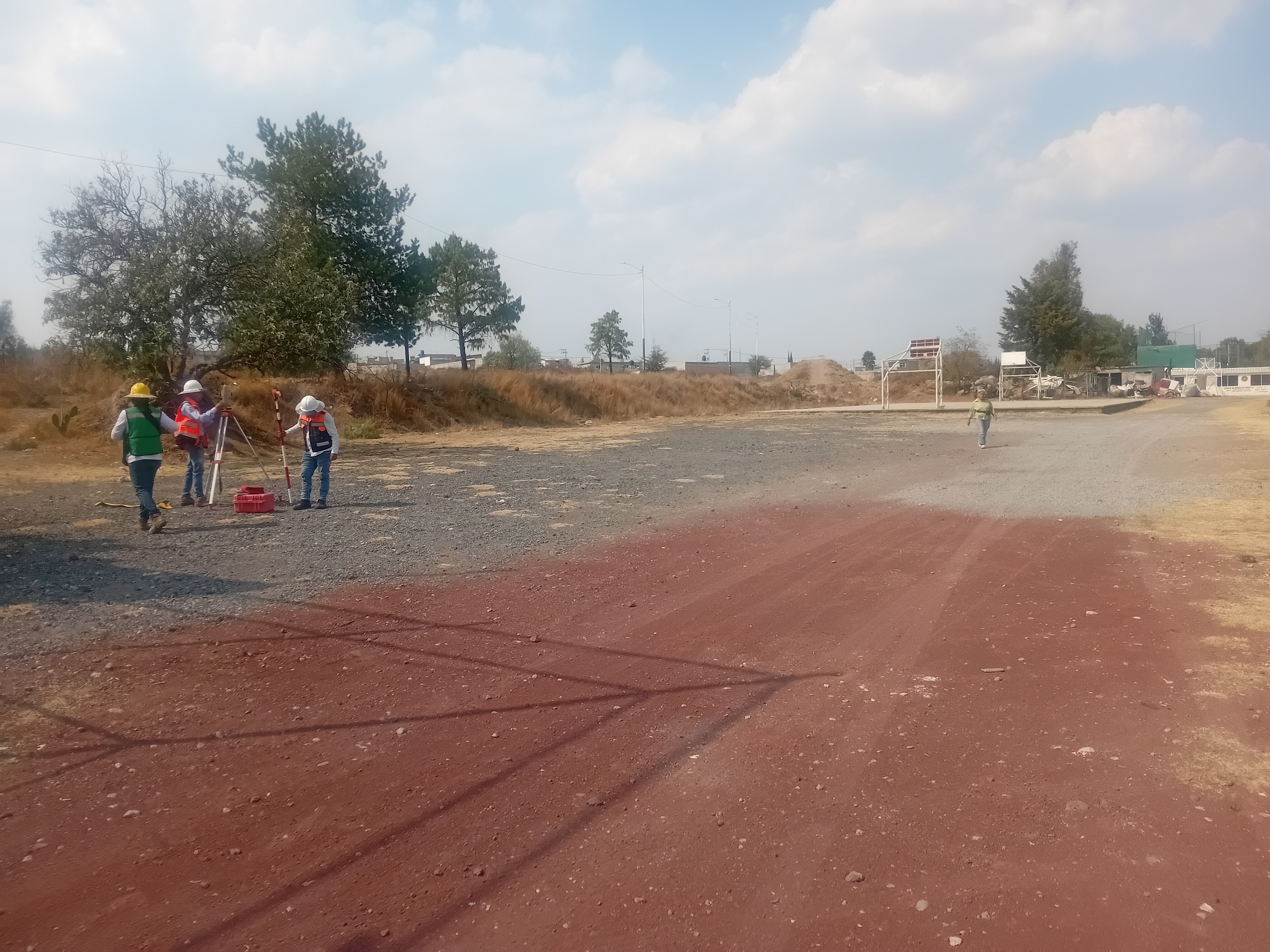 CONSTRUCCIÓN DE CANCHA FÚTBOL 7 EN PLAZA ESTADO DE MÉXICO EN CHIAUTLA