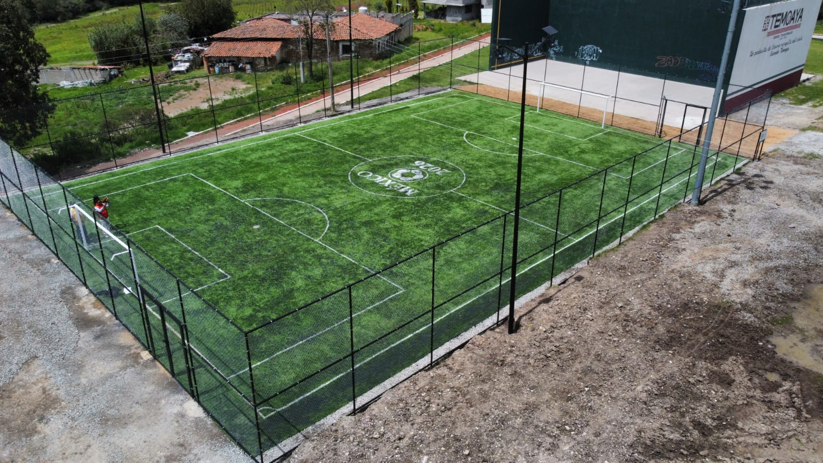 CONSTRUCCIÓN DE CANCHA FÚTBOL 5 EN UNIDAD DEPORTIVA MUNICIPAL TEMOAYA
