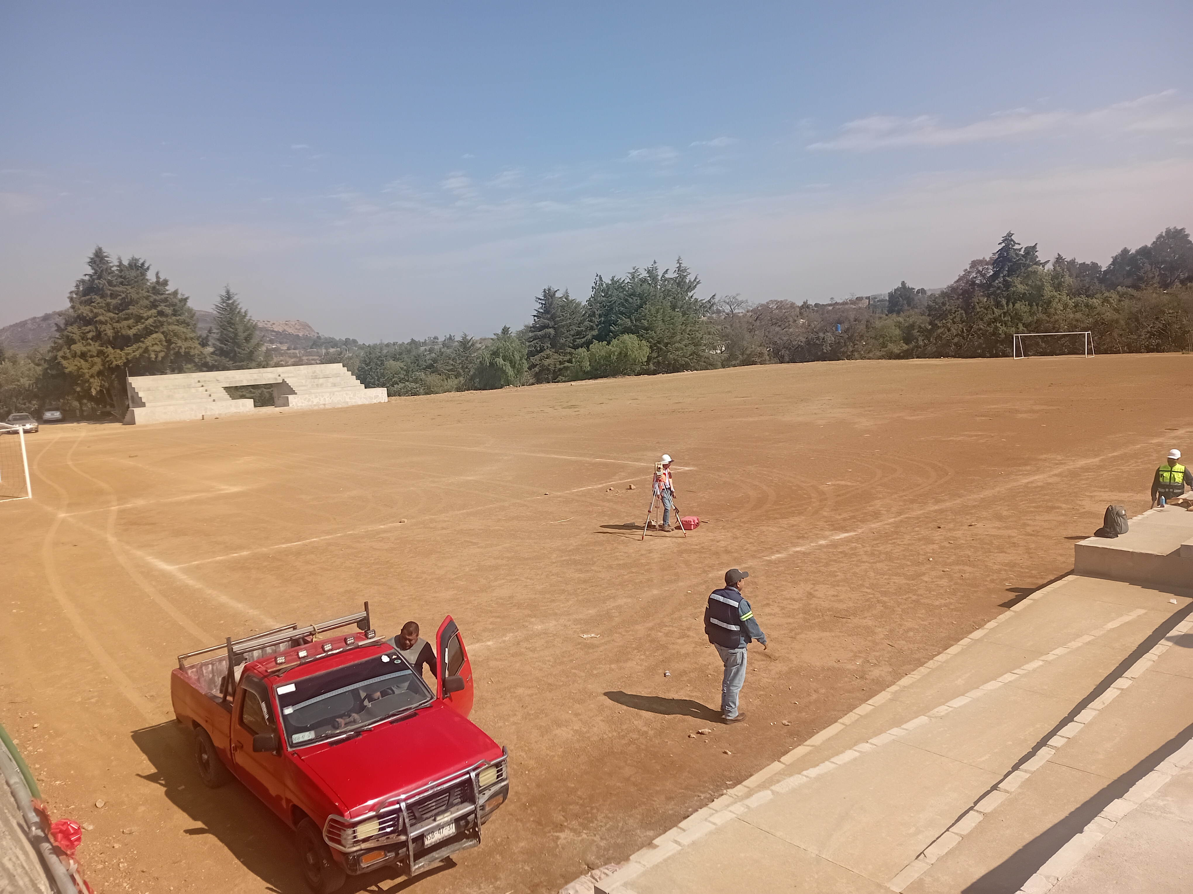 CONSTRUCCIÓN DE CANCHA FÚTBOL 11 EN DEPORTIVO LA Y EN TEXCOCO