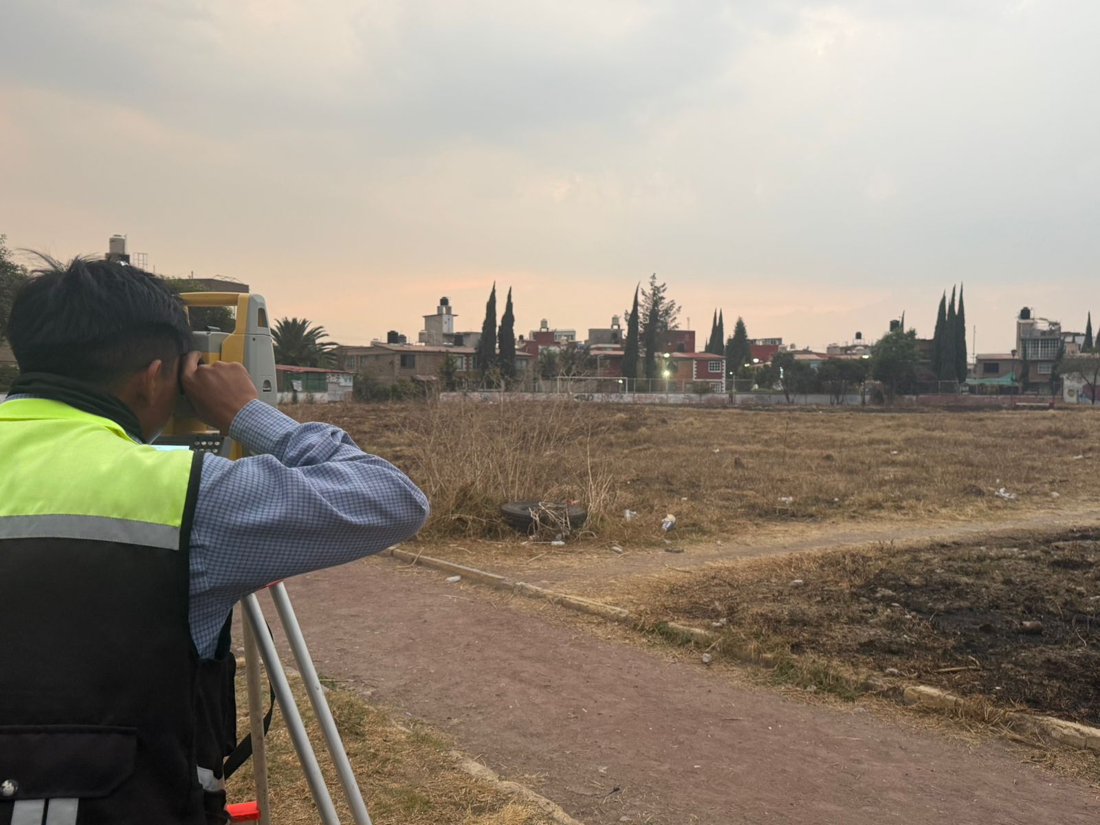 CONSTRUCCIÓN DE CANCHA FÚTBOL 7 EN RELOJ SOLAR EN CUAUTITLÁN MÉXICO