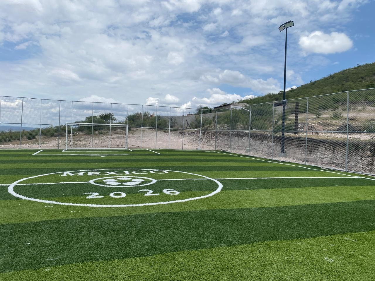 CONSTRUCCIÓN DE CANCHA DE FÚTBOL 5 EN UNIDAD DEPORTIVA LOS NOGALES II EN SAN JUAN DEL RÍO