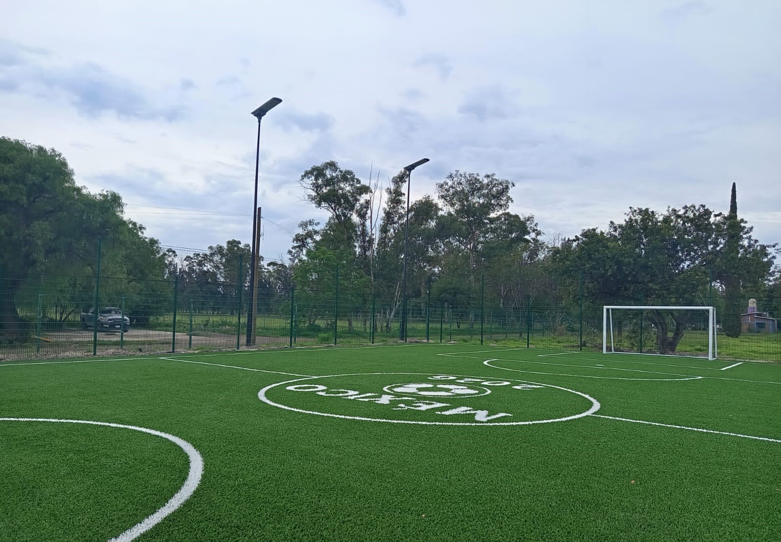 CONSTRUCCIÓN DE CANCHA DE FÚTBOL 5 EN INSTALACIONES DEPORTIVAS DEL CELANESE EN CELAYA