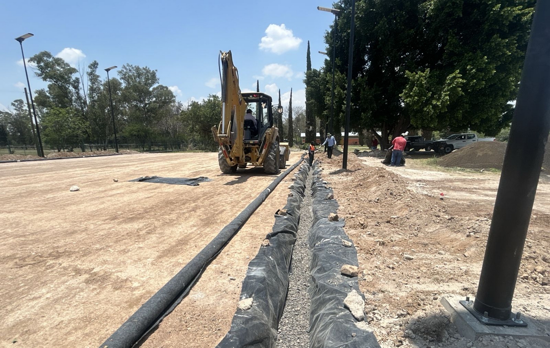 CONSTRUCCIÓN DE CANCHA DE FÚTBOL 5 EN INSTALACIONES DEPORTIVAS DEL CELANESE EN CELAYA