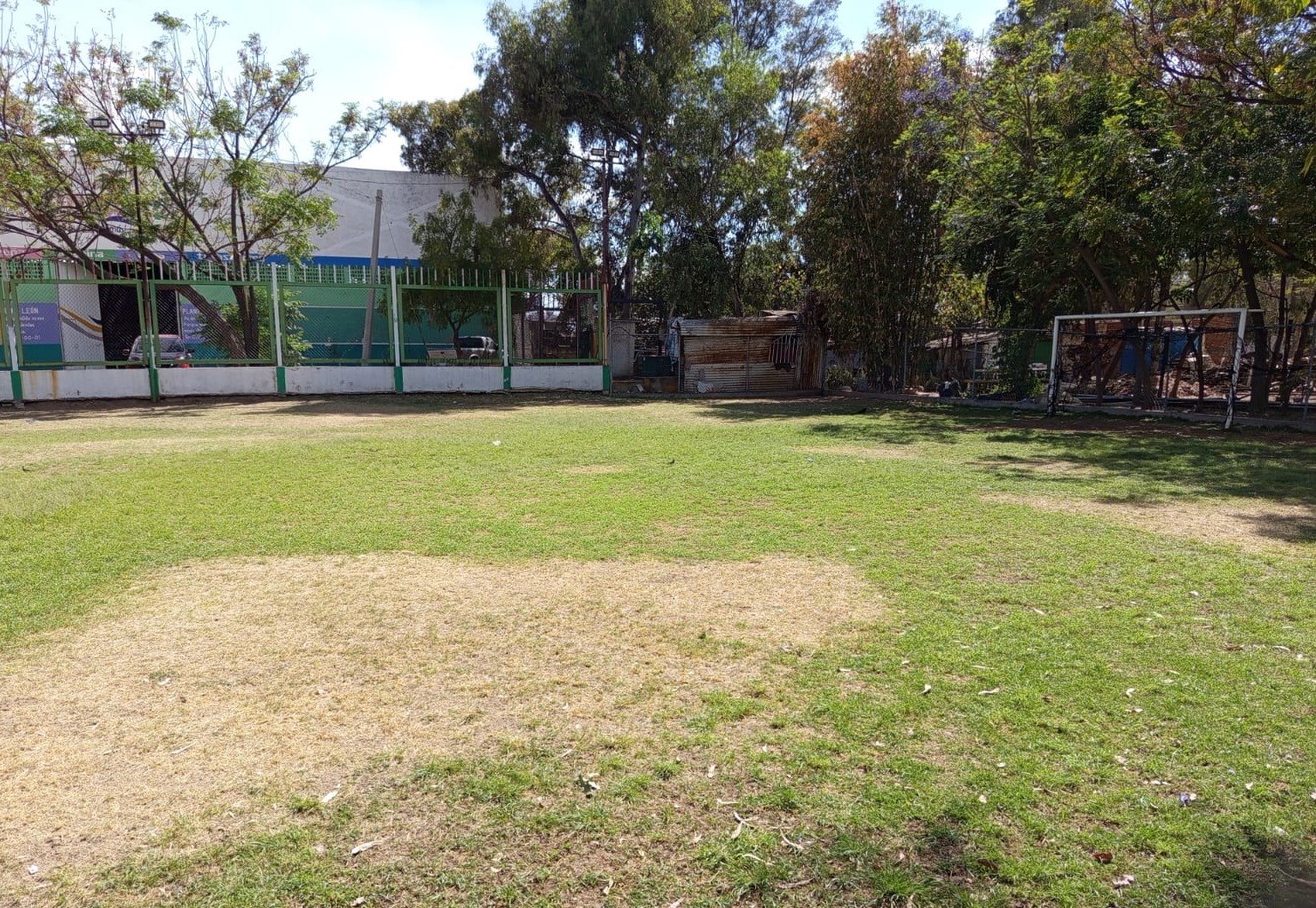CONSTRUCCIÓN DE CANCHA DE FÚTBOL 5 EN UNIDAD DEPORTIVA PARQUE DEL ÁRBOL