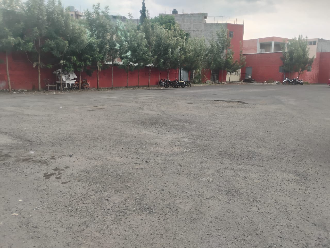 CONSTRUCCIÓN DE CANCHA DE FÚTBOL 5 EN ESTACIÓNAMIENTO DEL AYUNTAMIENTO EN MOROLEÓN