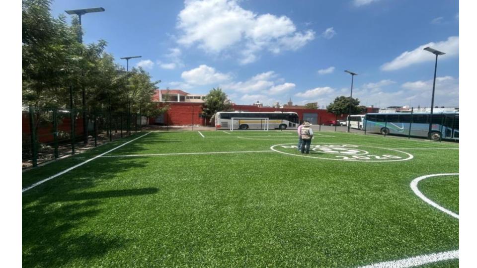 CONSTRUCCIÓN DE CANCHA DE FÚTBOL 5 EN ESTACIÓNAMIENTO DEL AYUNTAMIENTO EN MOROLEÓN